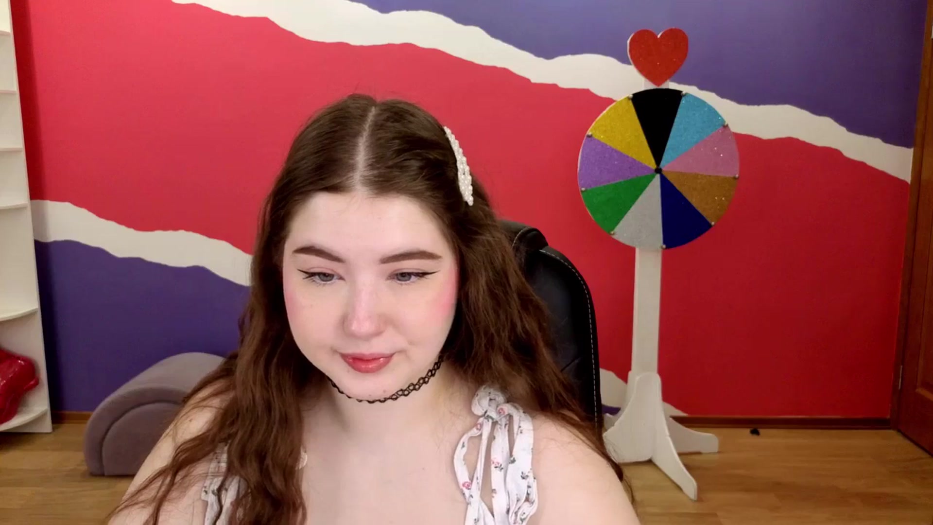 Gallery image thumbnail from AdmireMyEyes's myfreecams stream on, 05/30/2025, 18:45 image 11 of 20