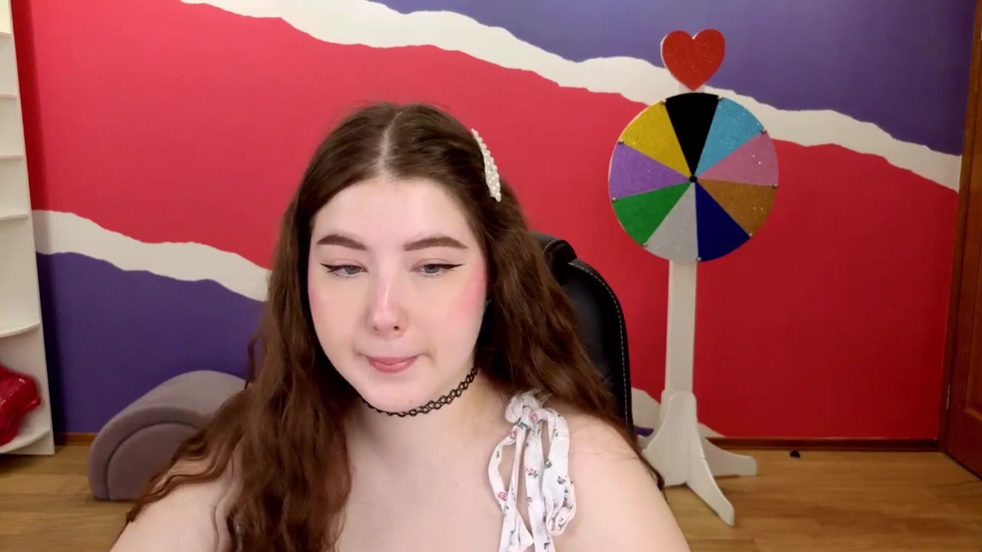 Gallery image thumbnail from AdmireMyEyes's myfreecams stream on, 05/30/2025, 18:45 image 6 of 20