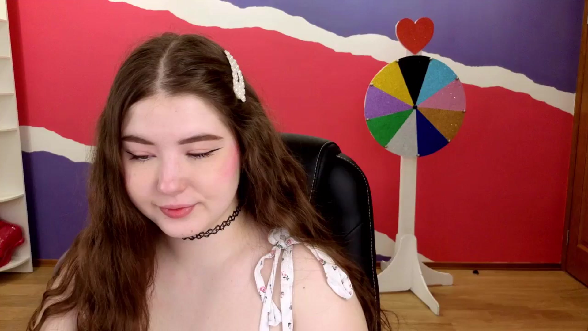Gallery image thumbnail from AdmireMyEyes's myfreecams stream on, 05/30/2025, 18:45 image 1 of 20