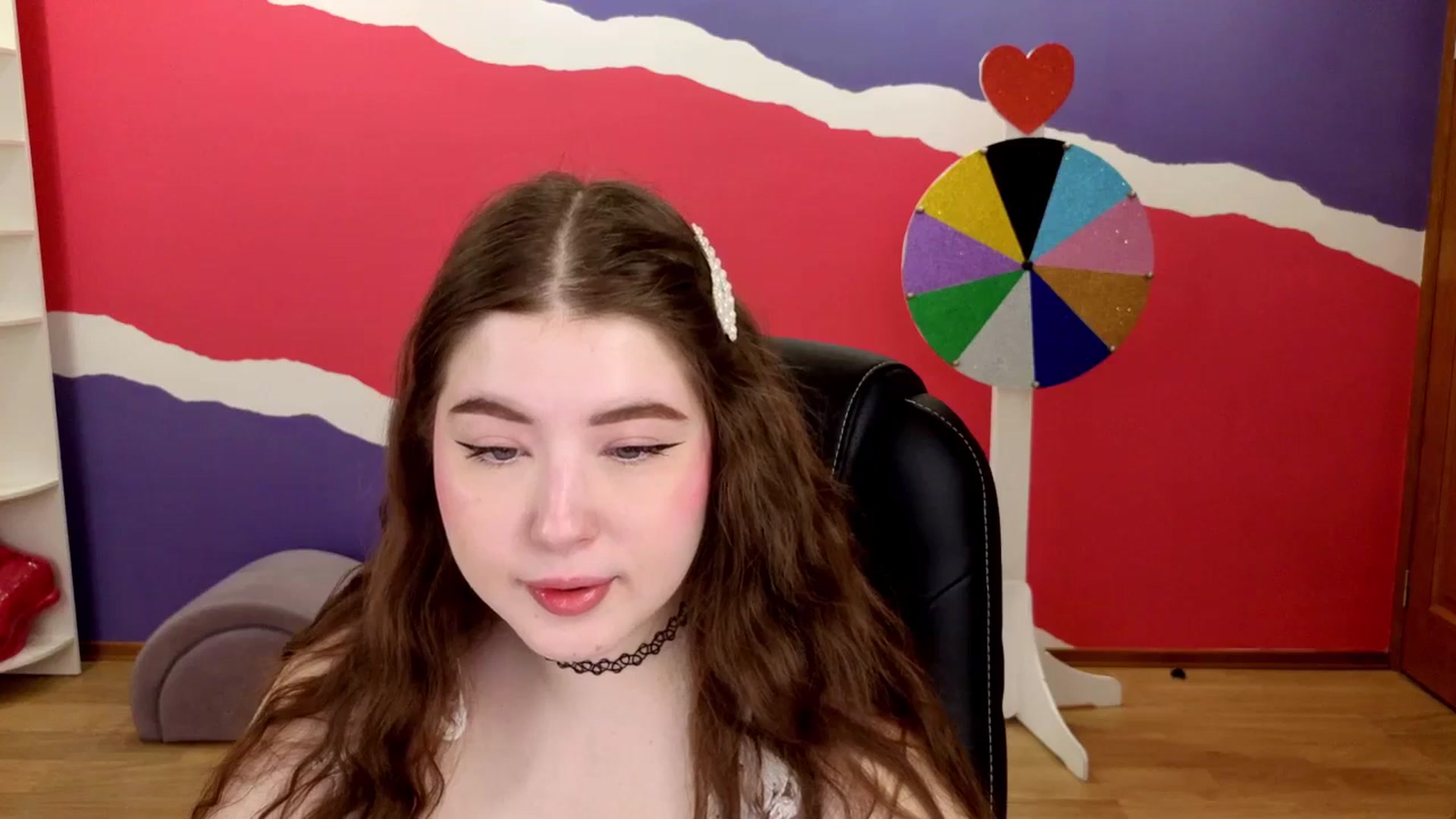 Gallery image thumbnail from AdmireMyEyes's myfreecams stream on, 05/30/2025, 18:45 image 14 of 20