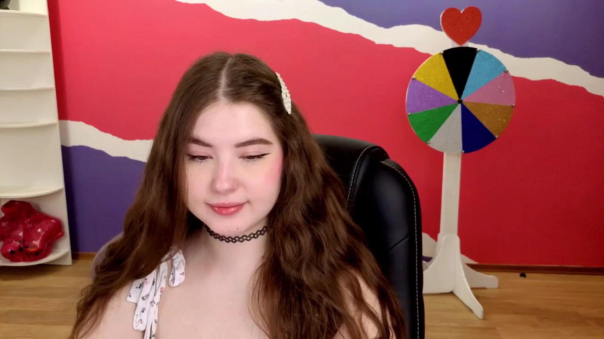 Gallery image thumbnail from AdmireMyEyes's myfreecams stream on, 05/30/2025, 19:16 image 19 of 20