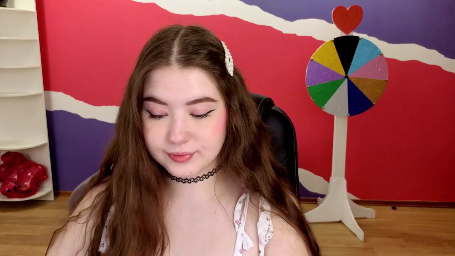Gallery image thumbnail from AdmireMyEyes's myfreecams stream on, 05/30/2025, 19:16 image 16 of 20
