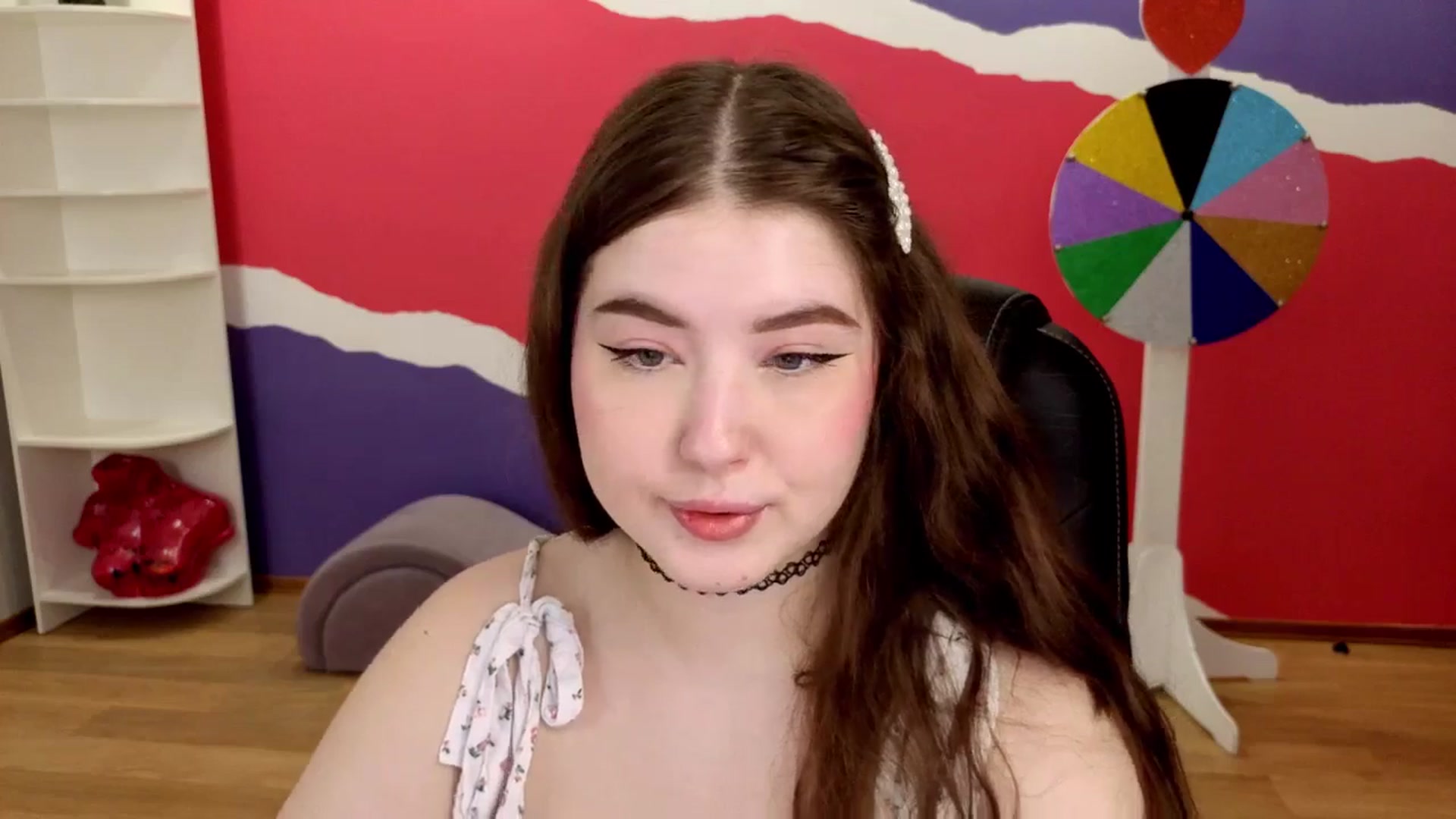 Gallery image thumbnail from AdmireMyEyes's myfreecams stream on, 05/30/2025, 19:34 image 17 of 20