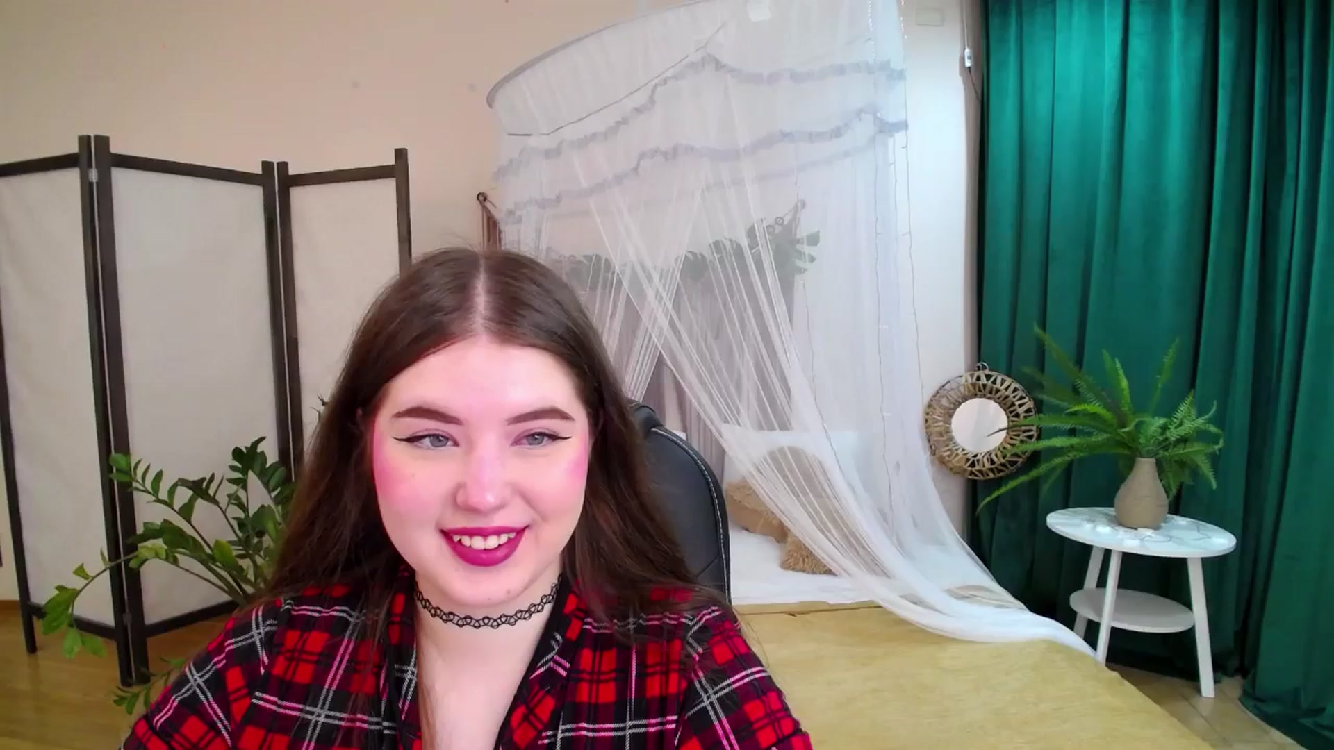 Gallery image thumbnail from AdmireMyEyes's myfreecams stream on, 05/31/2025, 19:20 image 4 of 20