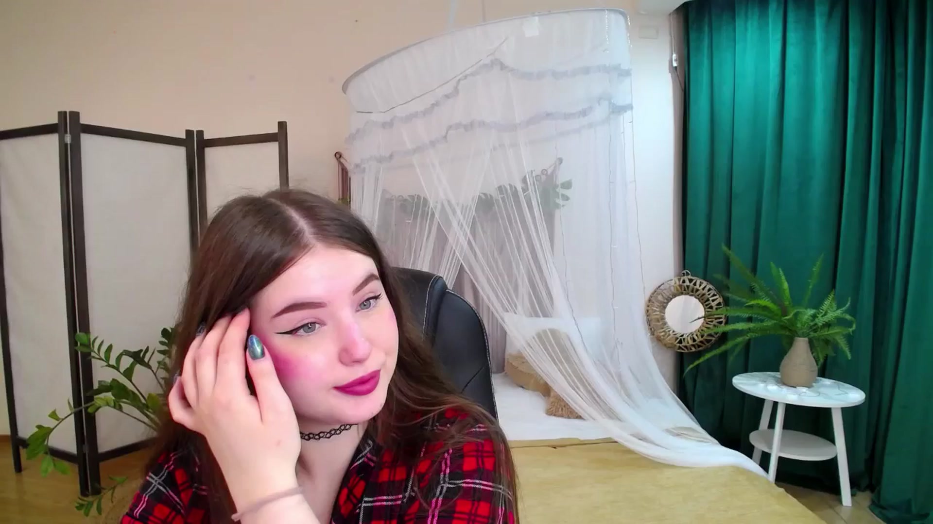 Gallery image thumbnail from AdmireMyEyes's myfreecams stream on, 05/31/2025, 19:20 image 11 of 20