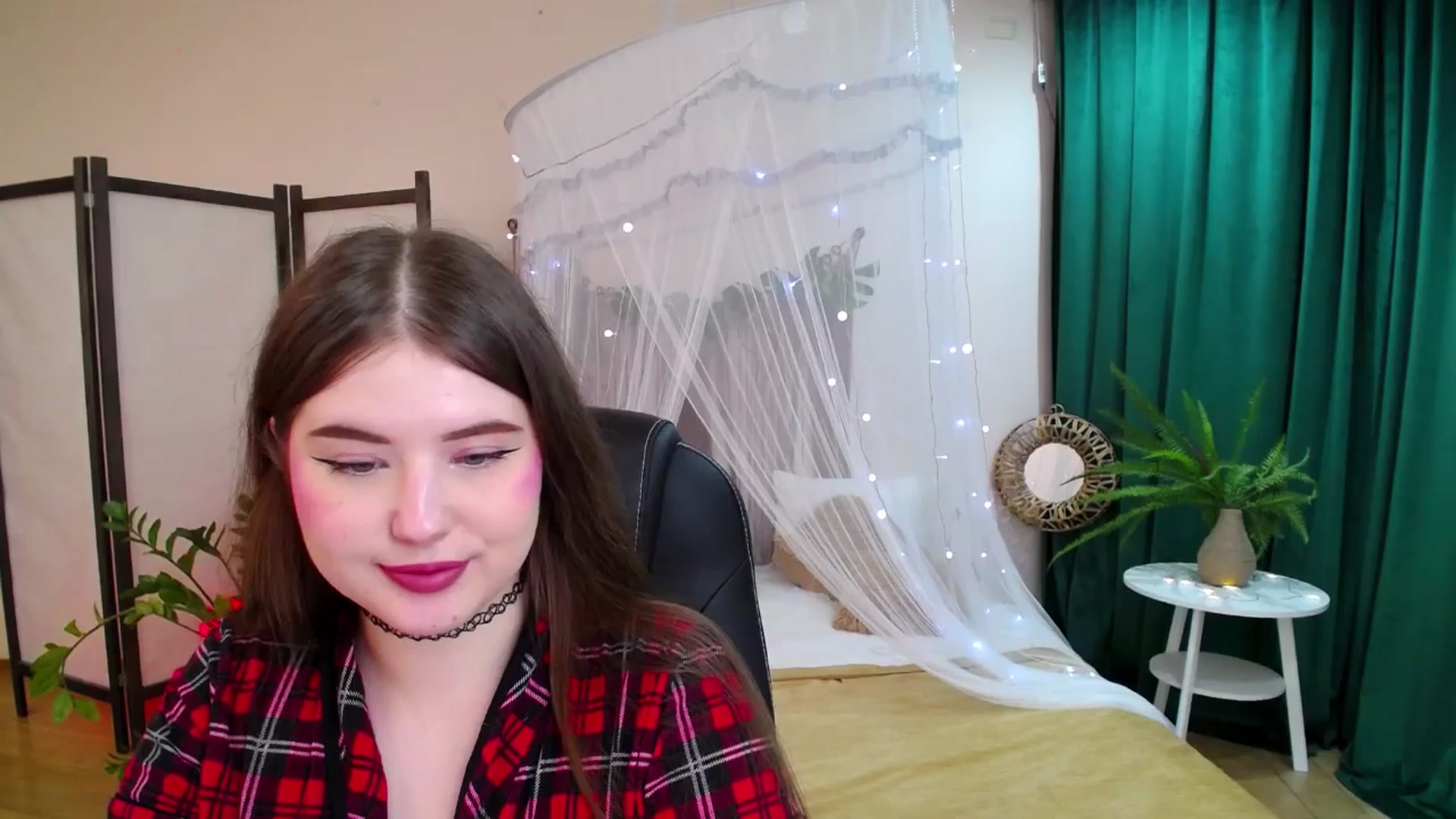 Gallery image thumbnail from AdmireMyEyes's myfreecams stream on, 05/31/2025, 20:51 image 3 of 20
