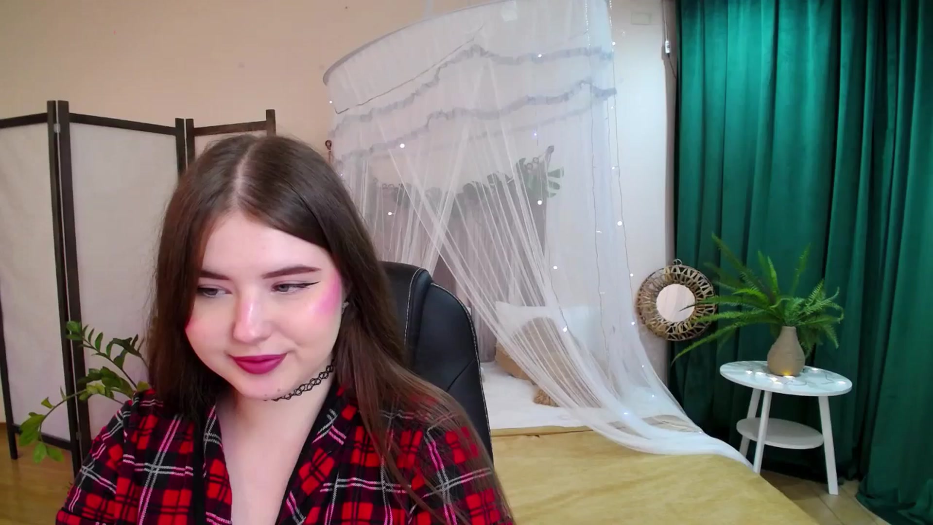 Gallery image thumbnail from AdmireMyEyes's myfreecams stream on, 05/31/2025, 20:51 image 1 of 20