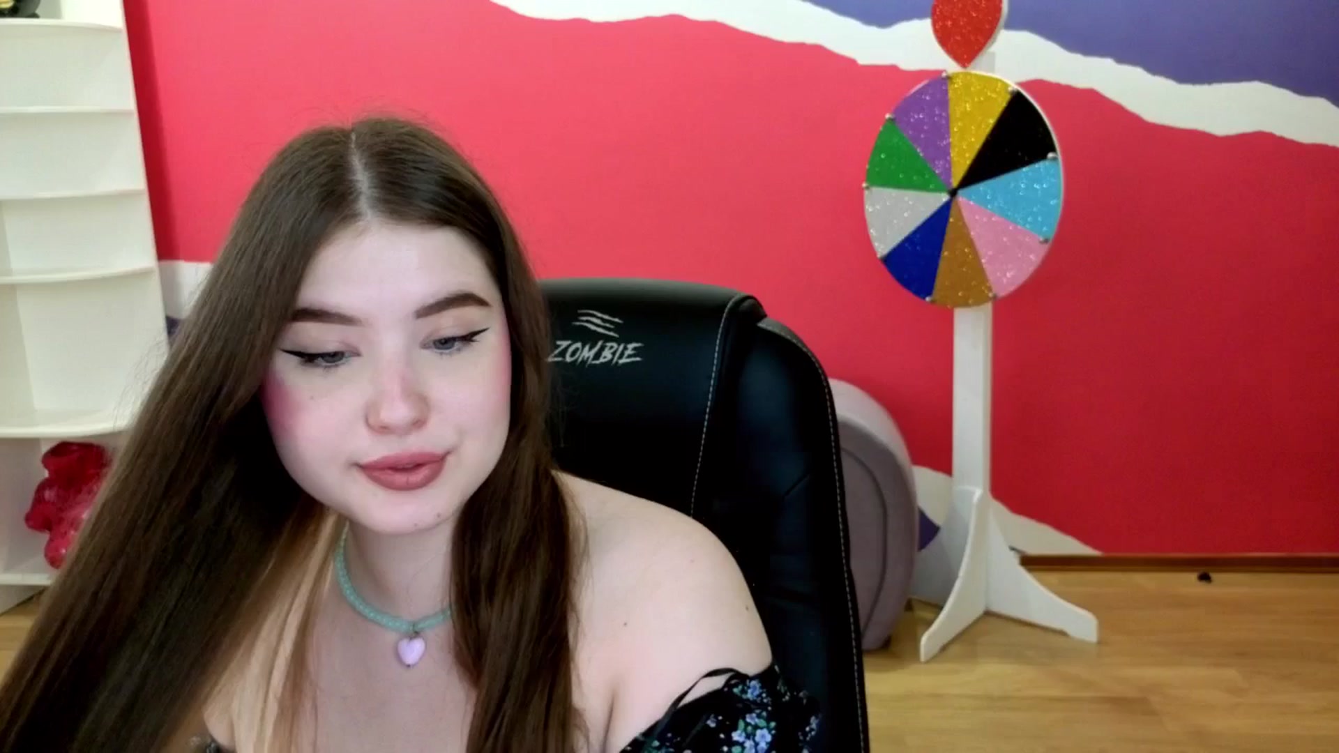 Gallery image thumbnail from AdmireMyEyes's myfreecams stream on, 06/04/2025, 05:47 image 1 of 20