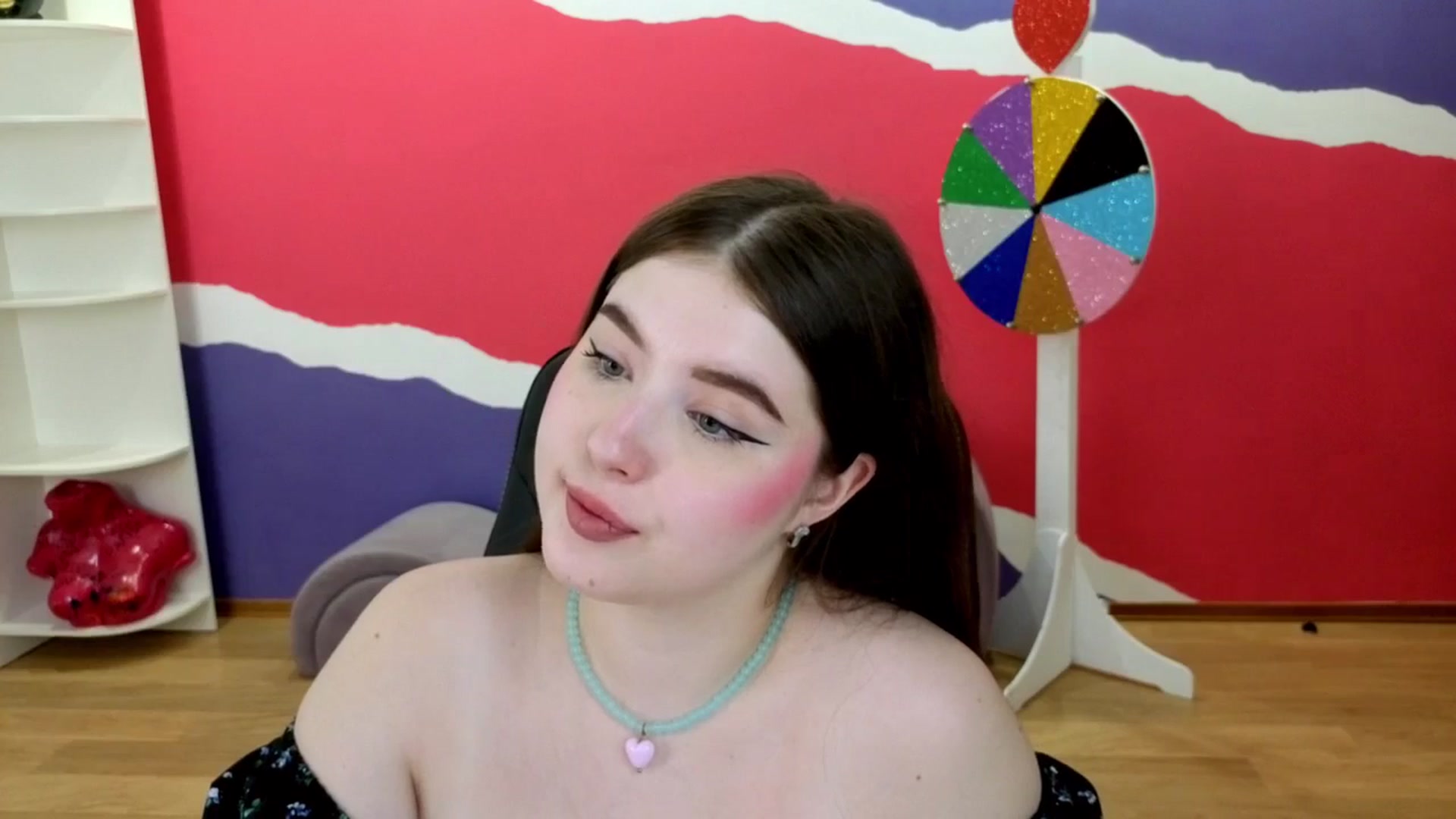 Gallery image thumbnail from AdmireMyEyes's myfreecams stream on, 06/04/2025, 05:47 image 5 of 20