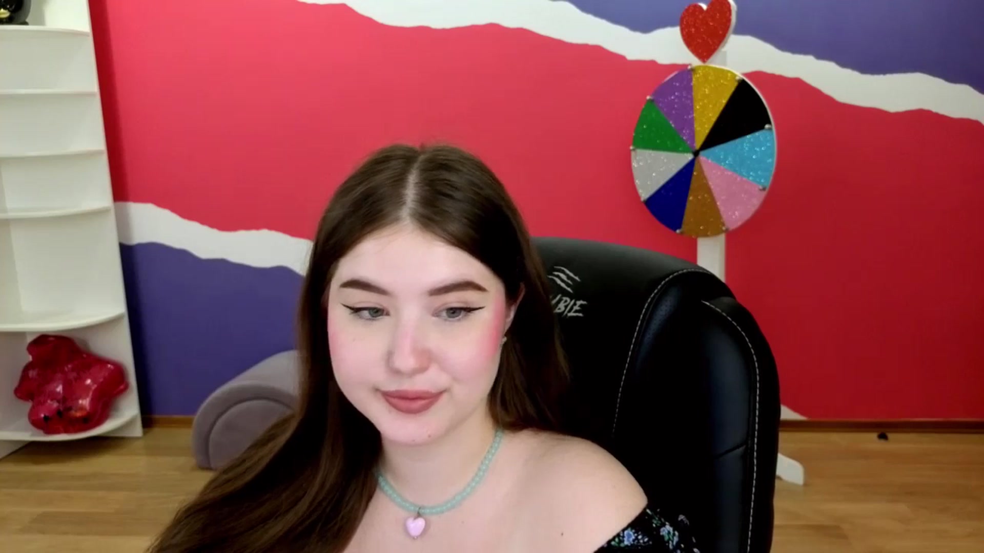 Gallery image thumbnail from AdmireMyEyes's myfreecams stream on, 06/04/2025, 06:39 image 3 of 20