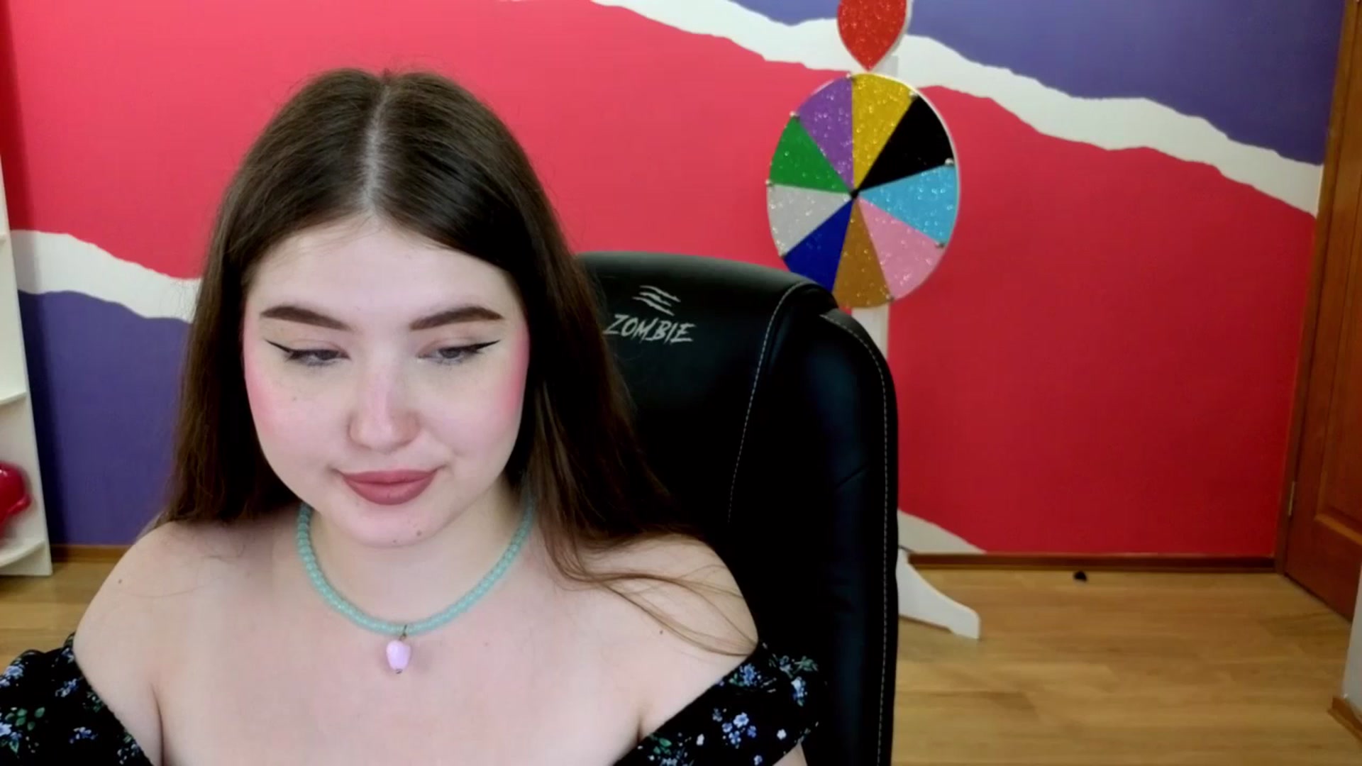 Gallery image thumbnail from AdmireMyEyes's myfreecams stream on, 06/04/2025, 06:39 image 20 of 20