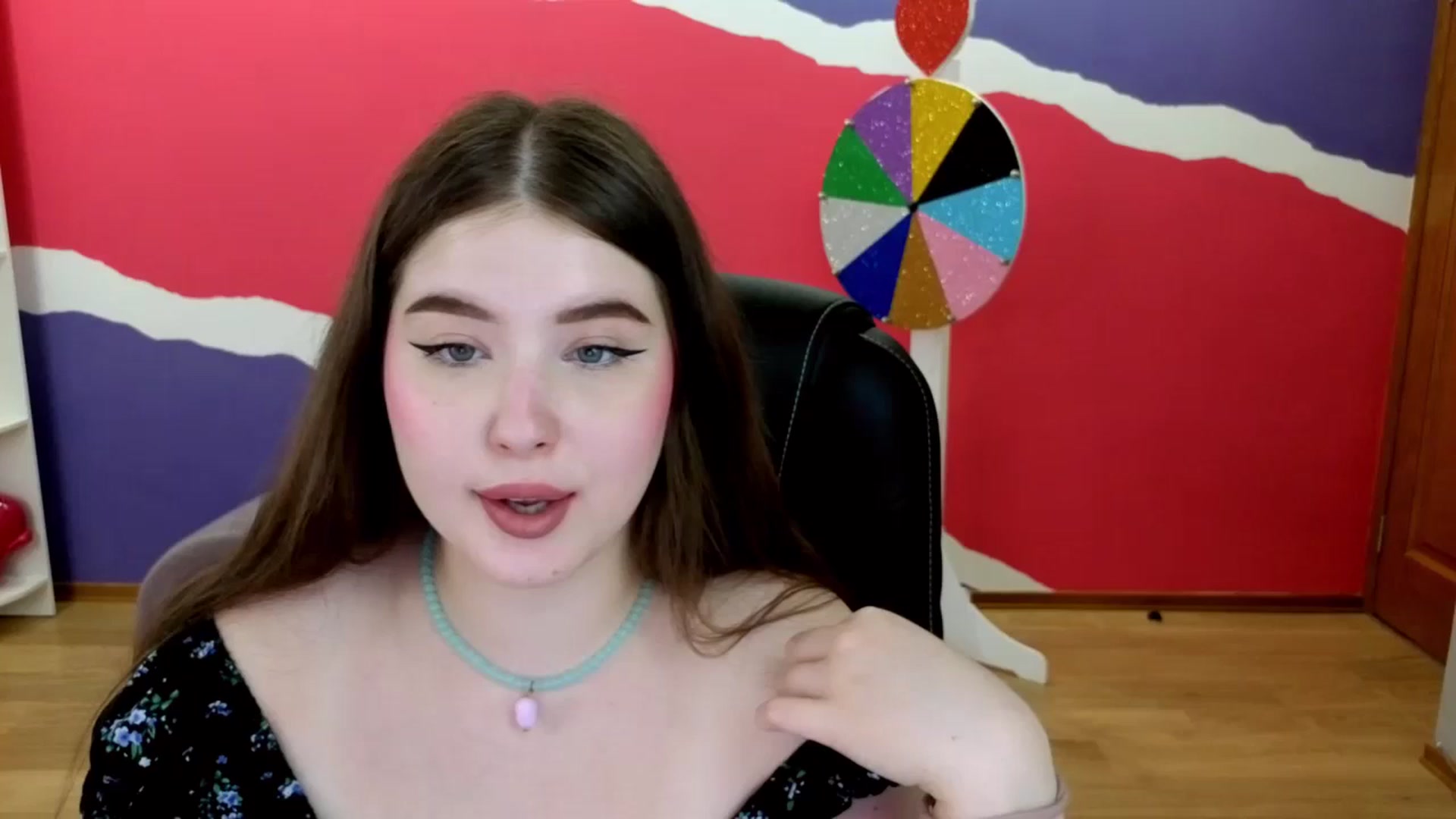 Gallery image thumbnail from AdmireMyEyes's myfreecams stream on, 06/04/2025, 06:39 image 19 of 20