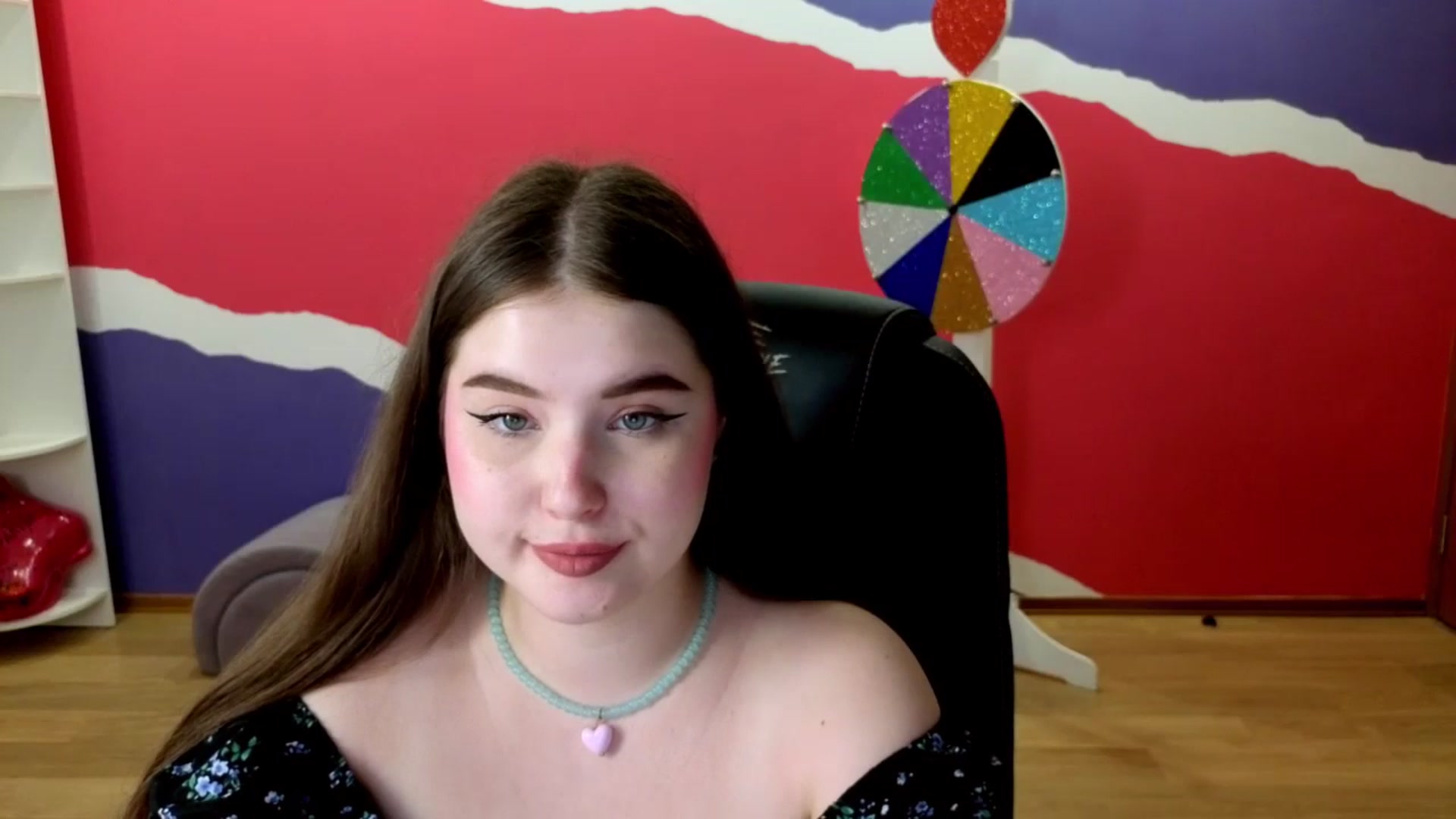 Gallery image thumbnail from AdmireMyEyes's myfreecams stream on, 06/04/2025, 08:30 image 2 of 20