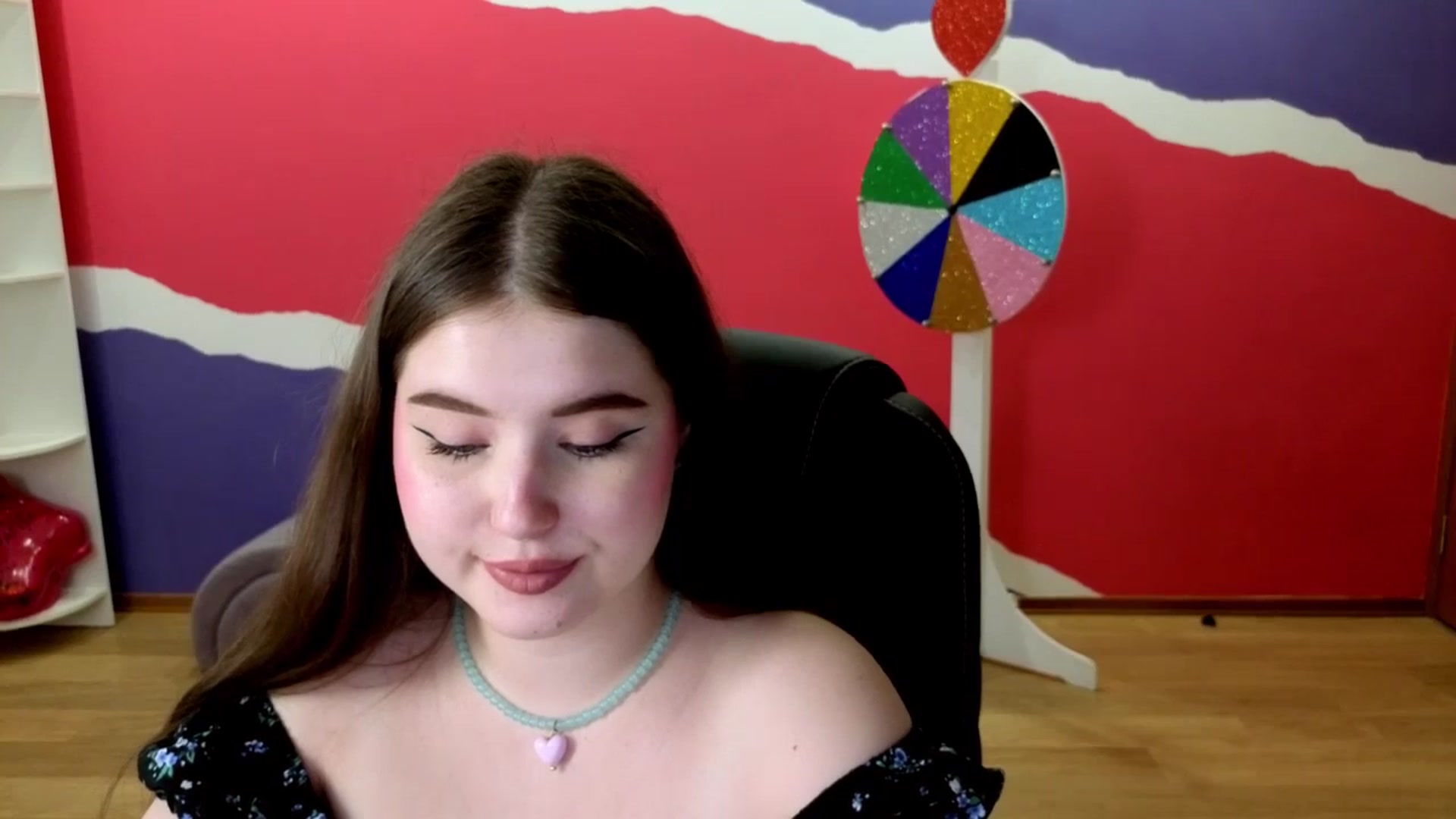 Gallery image thumbnail from AdmireMyEyes's myfreecams stream on, 06/04/2025, 08:30 image 4 of 20