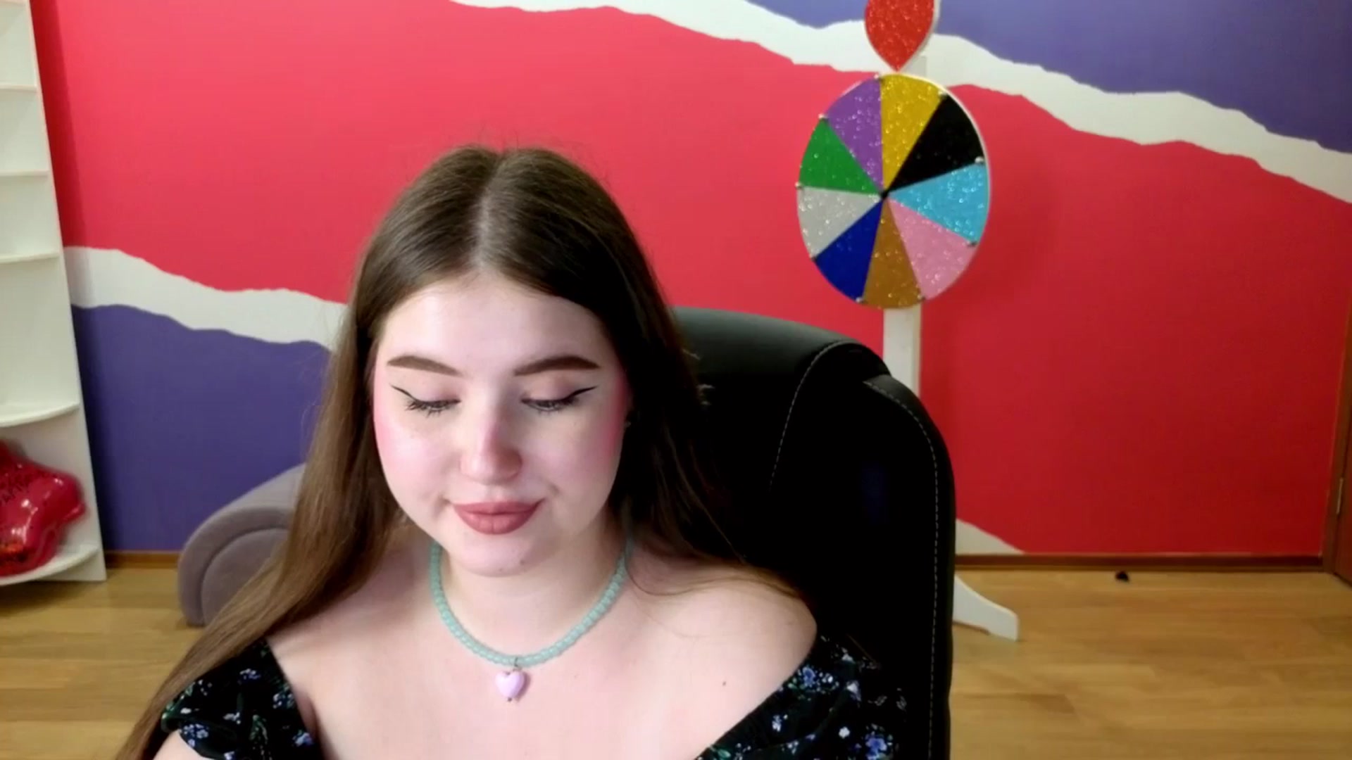 Gallery image thumbnail from AdmireMyEyes's myfreecams stream on, 06/04/2025, 08:30 image 10 of 20