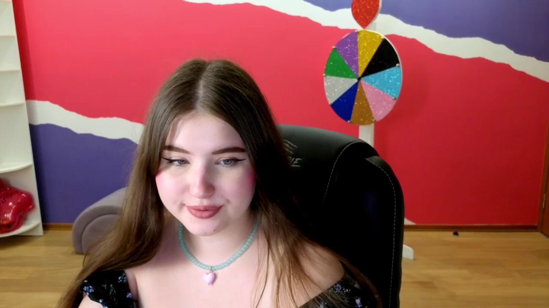 Gallery image thumbnail from AdmireMyEyes's myfreecams stream on, 06/04/2025, 08:30 image 8 of 20