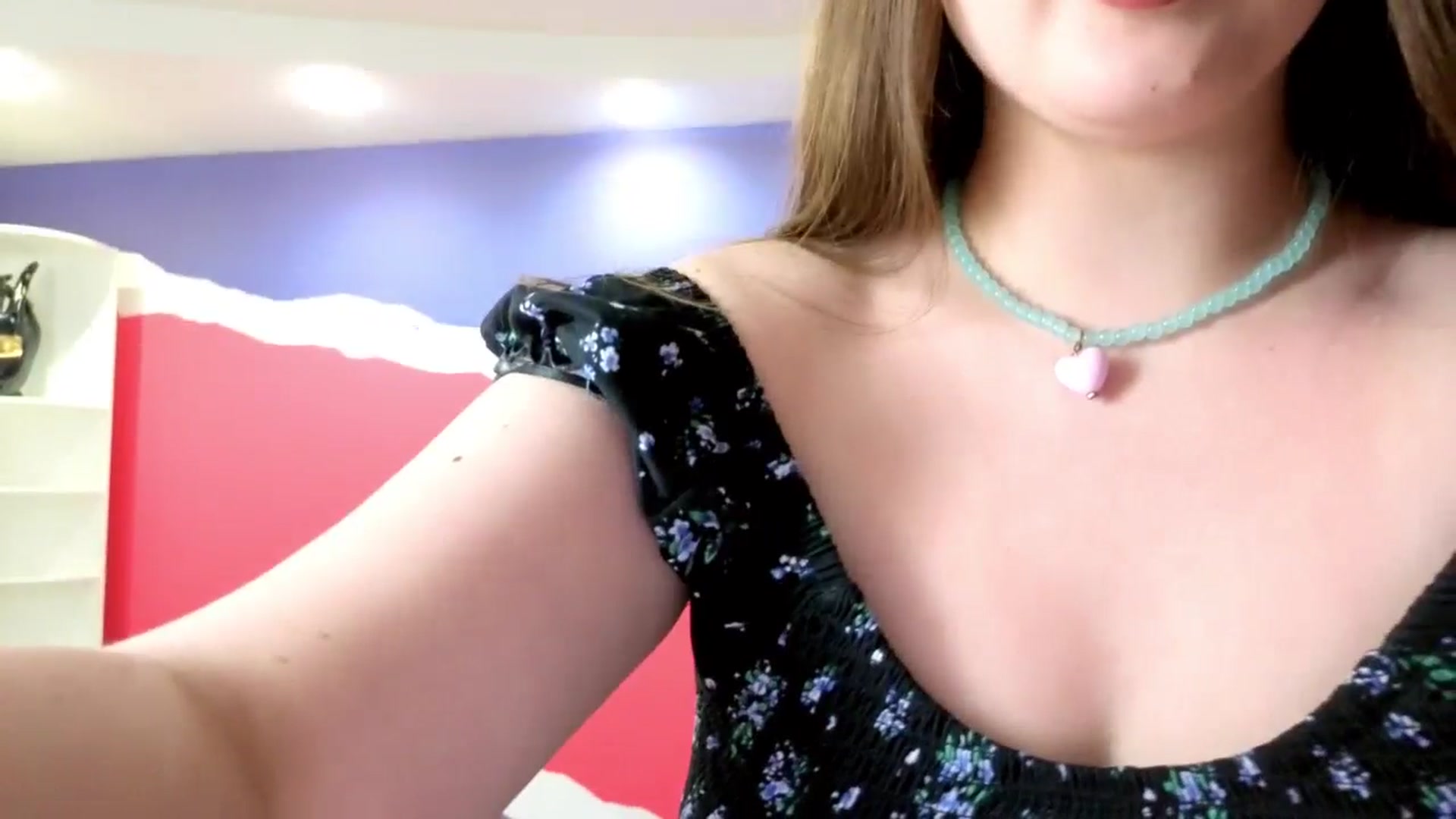 Gallery image thumbnail from AdmireMyEyes's myfreecams stream on, 06/04/2025, 09:11 image 18 of 20