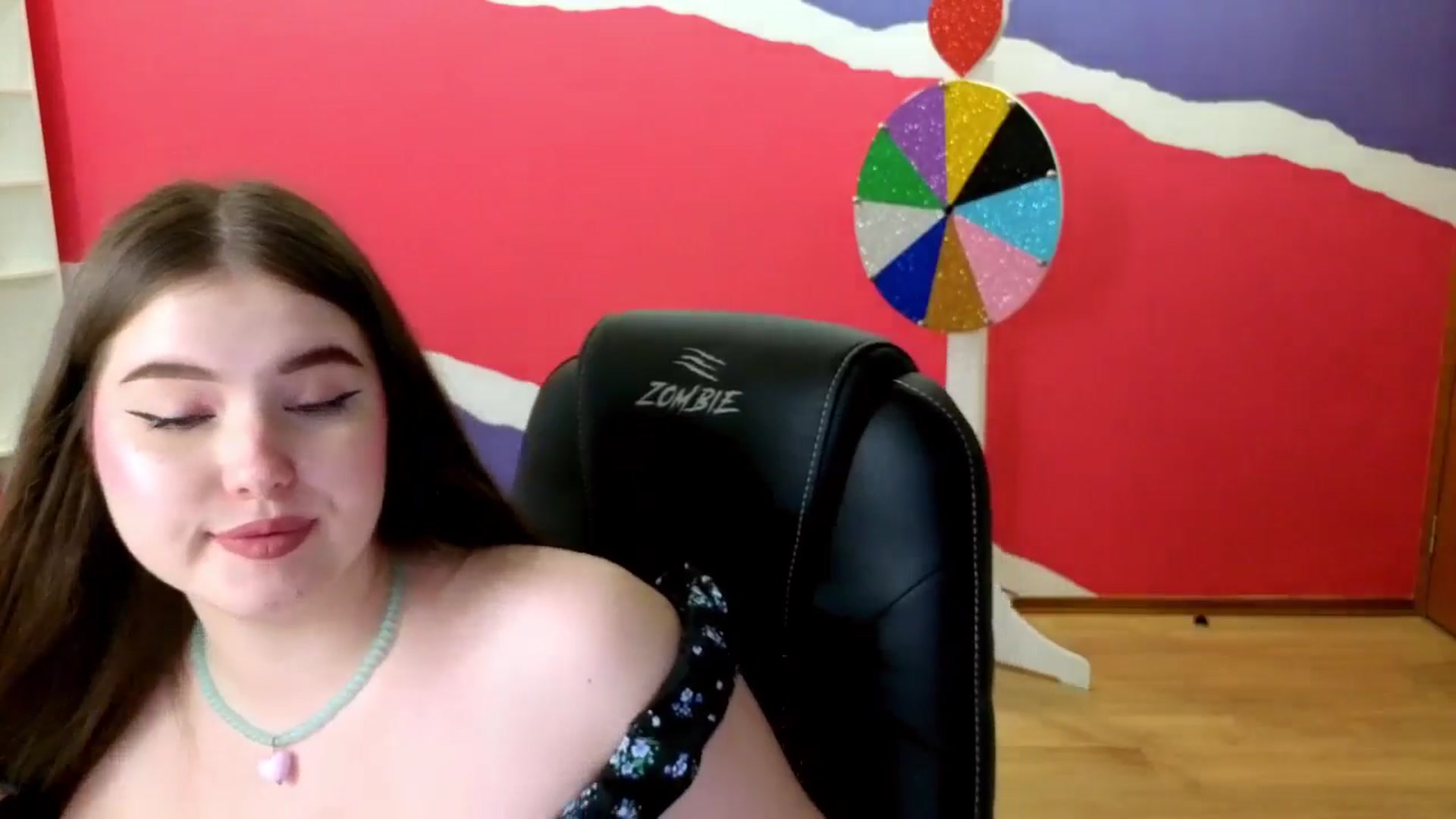 Gallery image thumbnail from AdmireMyEyes's myfreecams stream on, 06/04/2025, 09:11 image 12 of 20