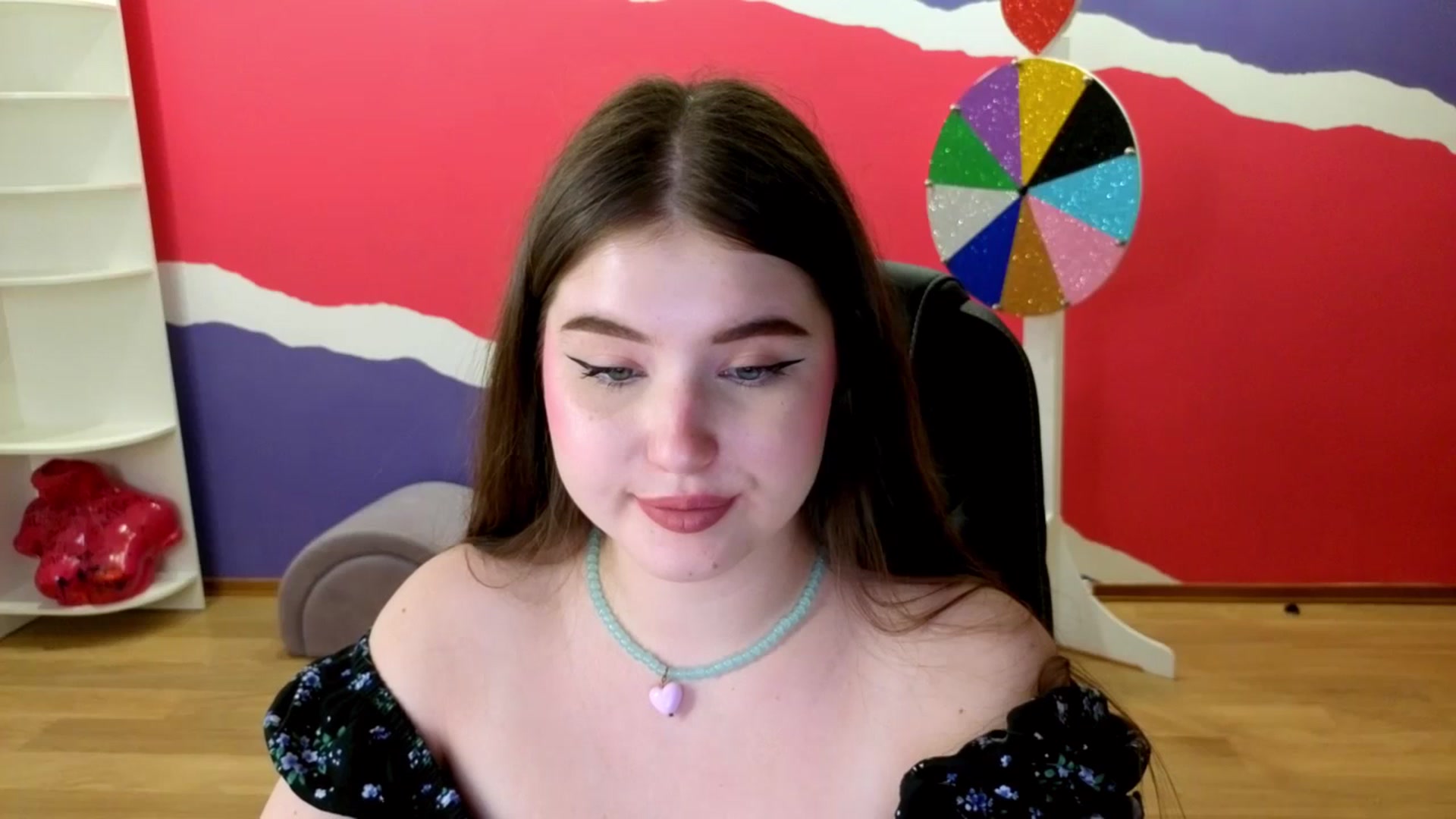 Gallery image thumbnail from AdmireMyEyes's myfreecams stream on, 06/04/2025, 09:33 image 5 of 20
