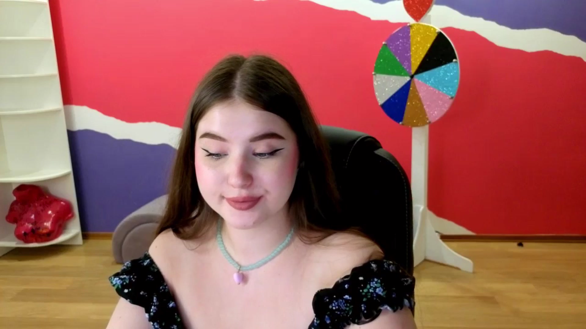 Gallery image thumbnail from AdmireMyEyes's myfreecams stream on, 06/04/2025, 09:33 image 8 of 20