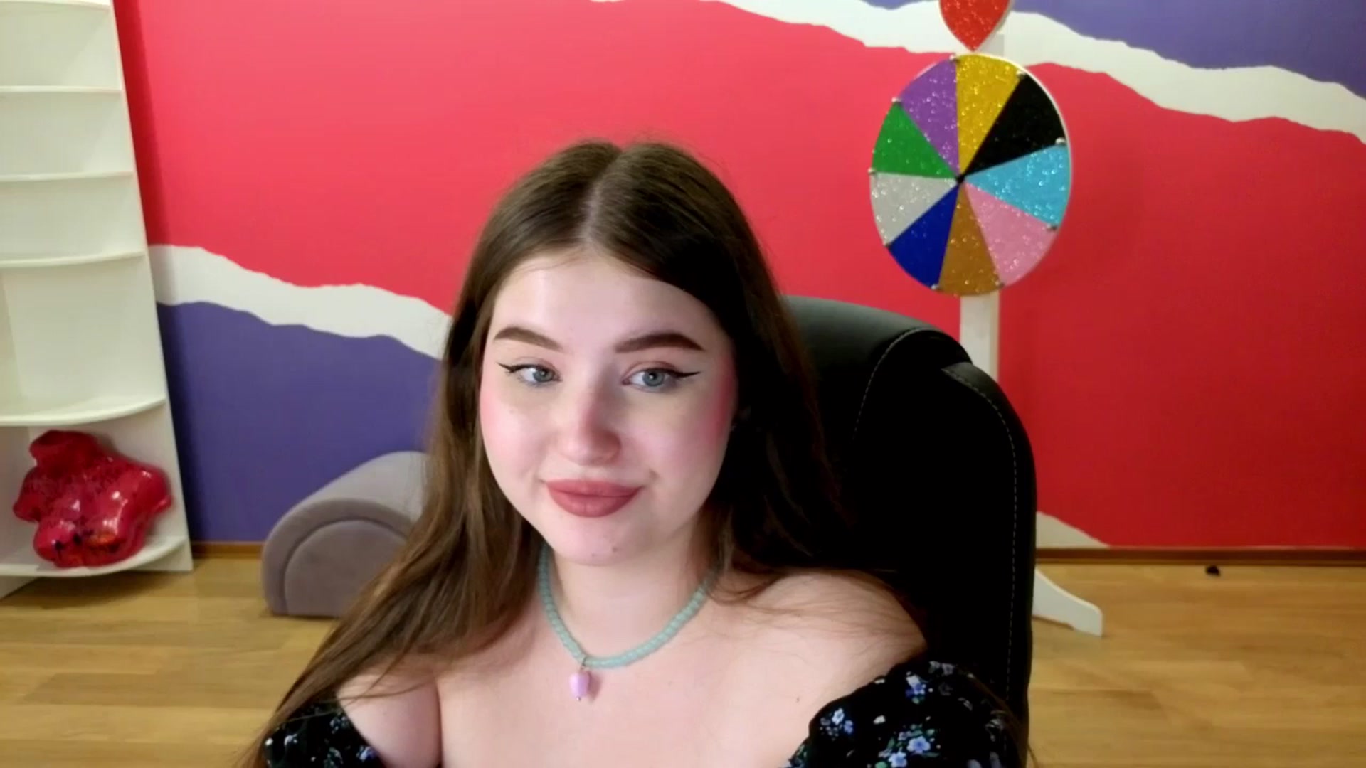 Gallery image thumbnail from AdmireMyEyes's myfreecams stream on, 06/04/2025, 09:33 image 15 of 20