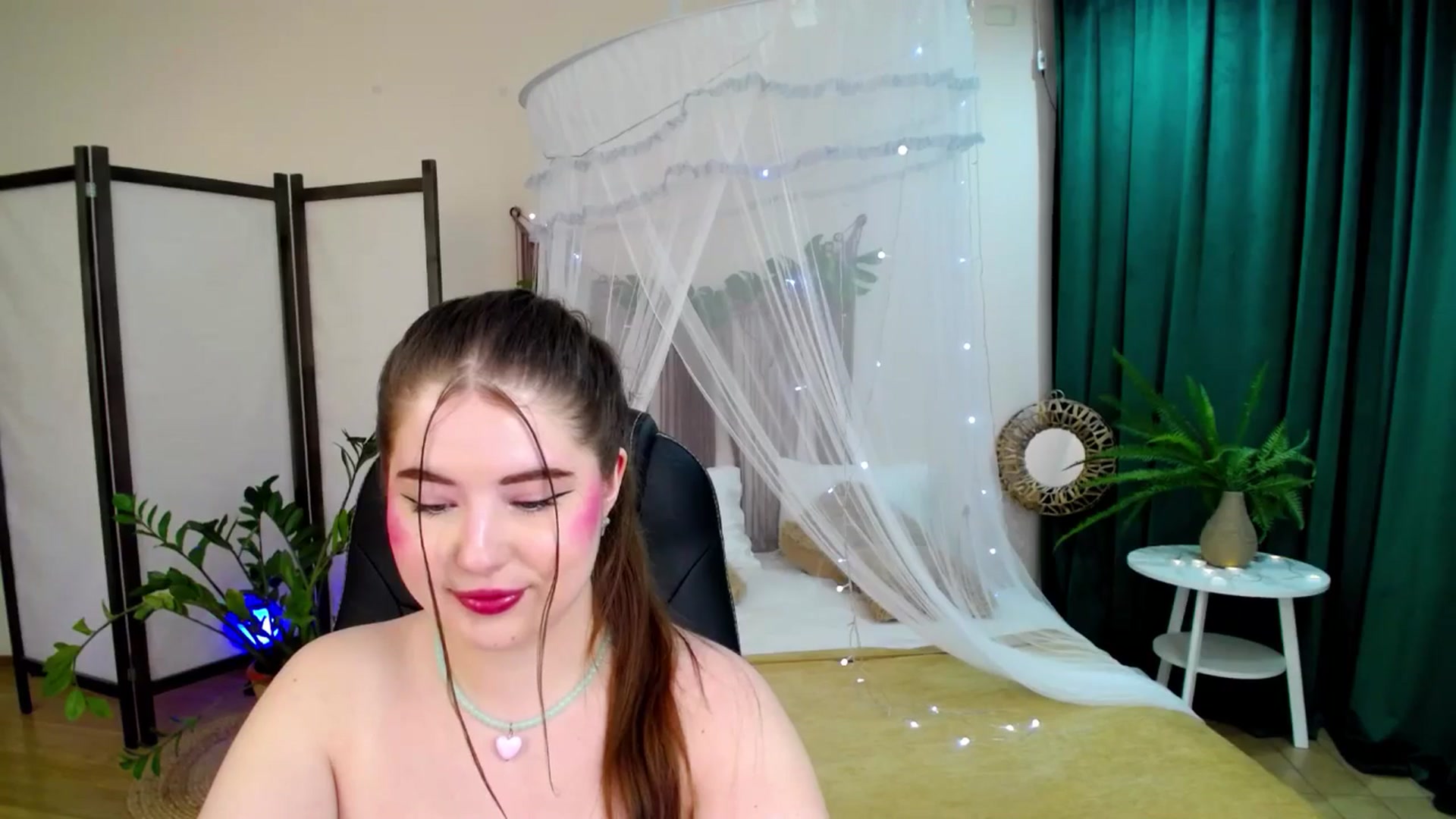 Gallery image thumbnail from AdmireMyEyes's myfreecams stream on, 06/05/2025, 06:47 image 11 of 20