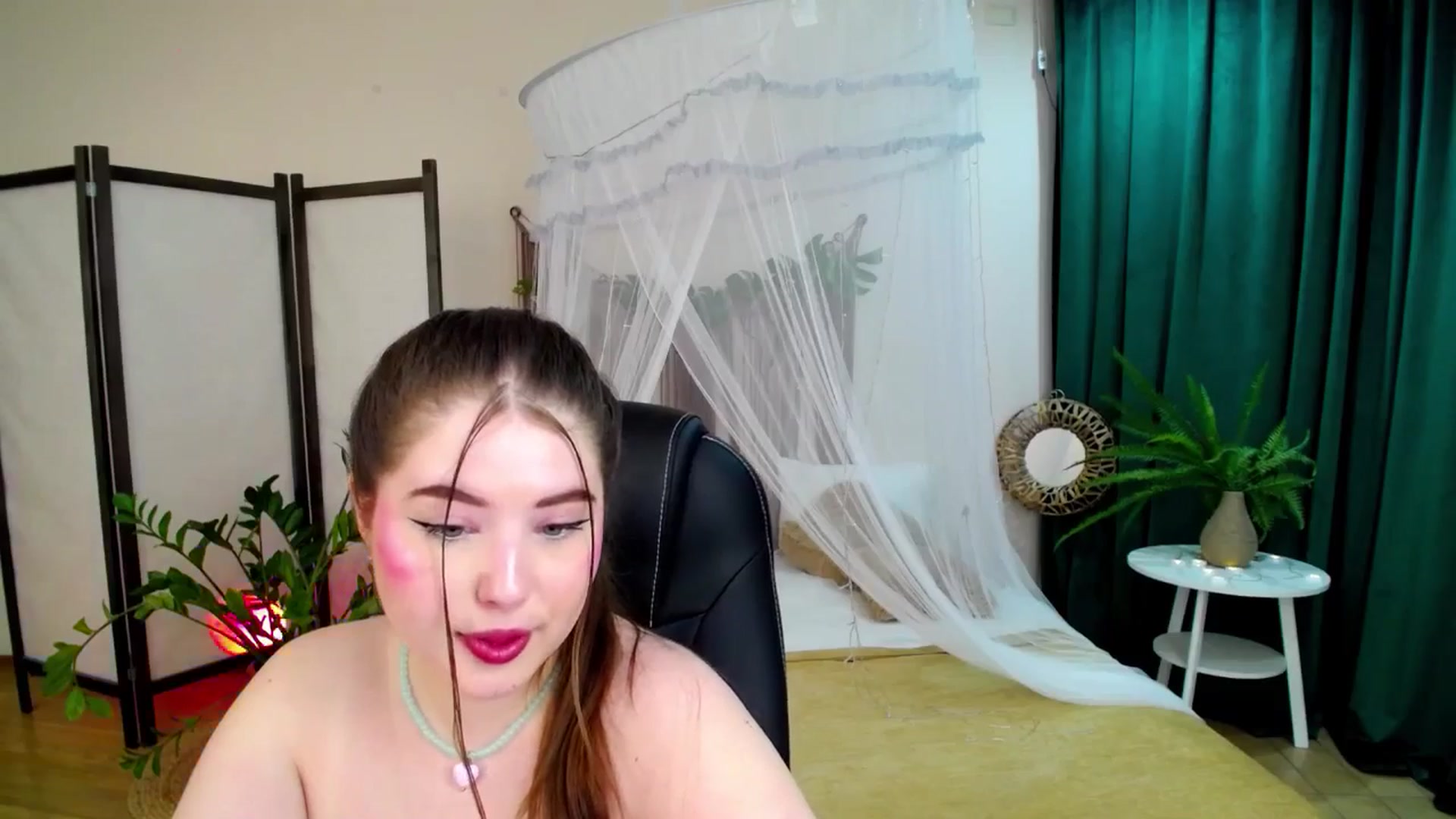 Gallery image thumbnail from AdmireMyEyes's myfreecams stream on, 06/05/2025, 06:47 image 13 of 20
