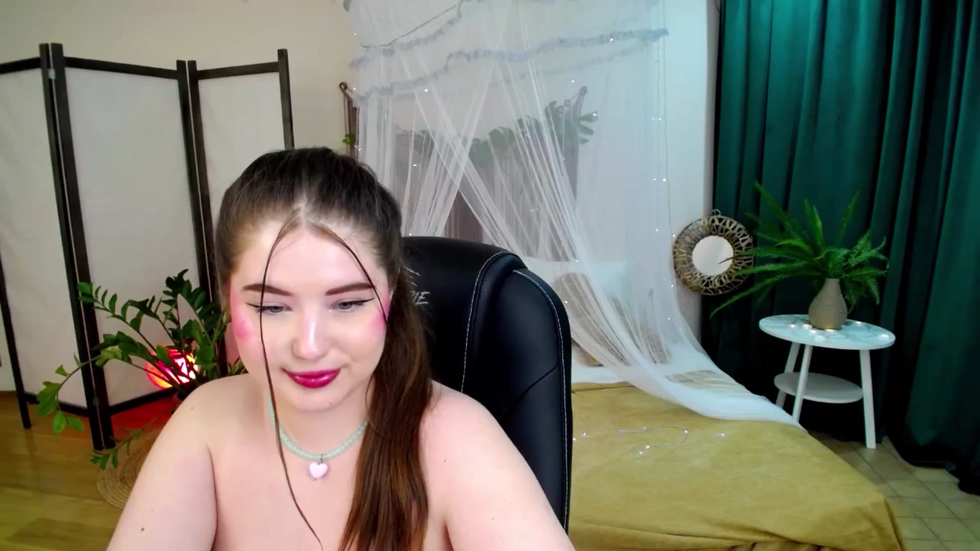 Gallery image thumbnail from AdmireMyEyes's myfreecams stream on, 06/05/2025, 08:42 image 9 of 20