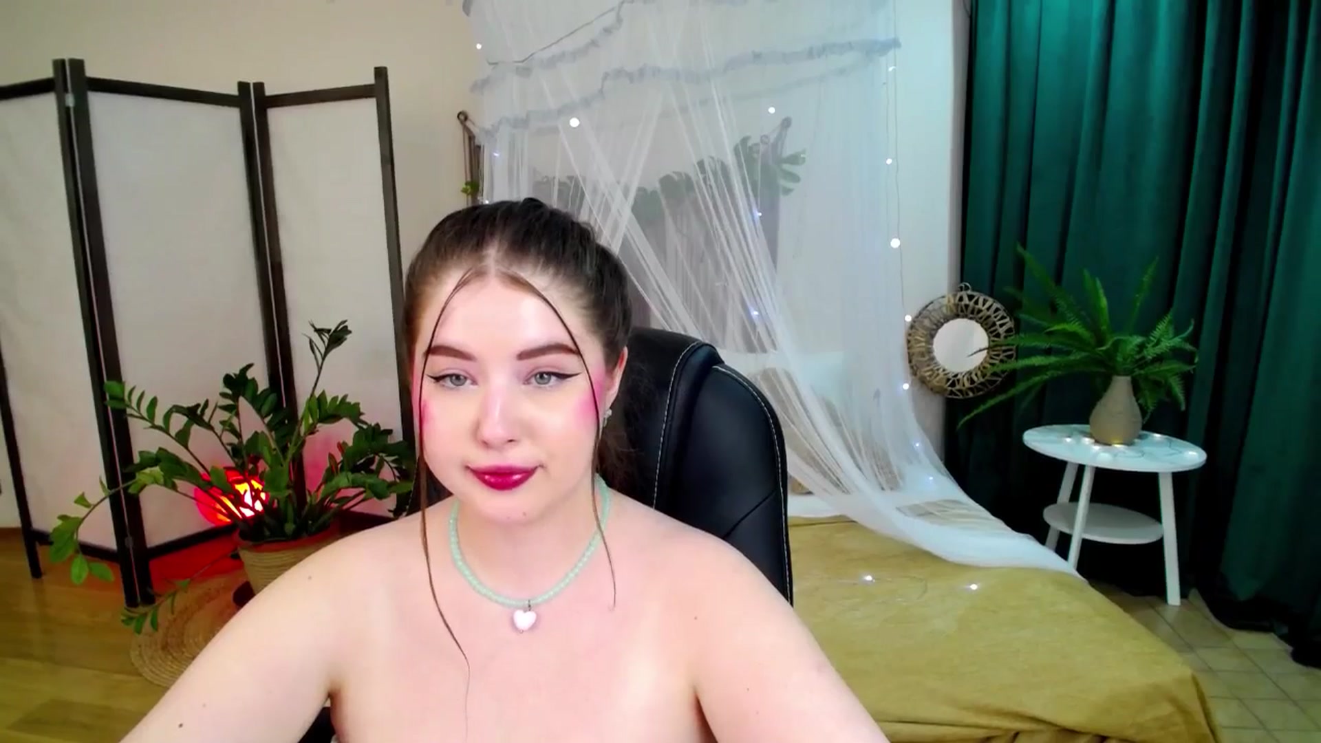 Gallery image thumbnail from AdmireMyEyes's myfreecams stream on, 06/05/2025, 08:42 image 2 of 20