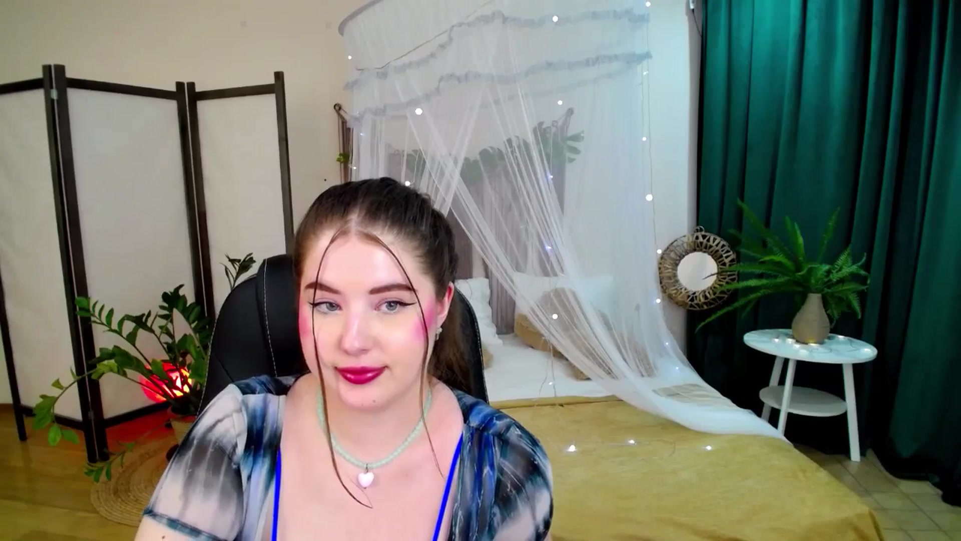 Gallery image thumbnail from AdmireMyEyes's myfreecams stream on, 06/05/2025, 09:49 image 16 of 20