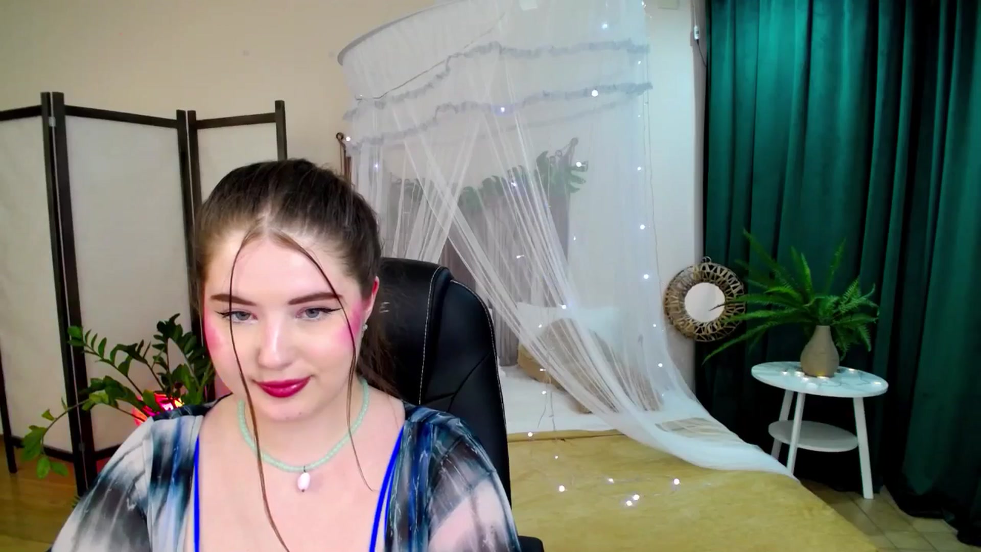 Gallery image thumbnail from AdmireMyEyes's myfreecams stream on, 06/05/2025, 09:49 image 3 of 20