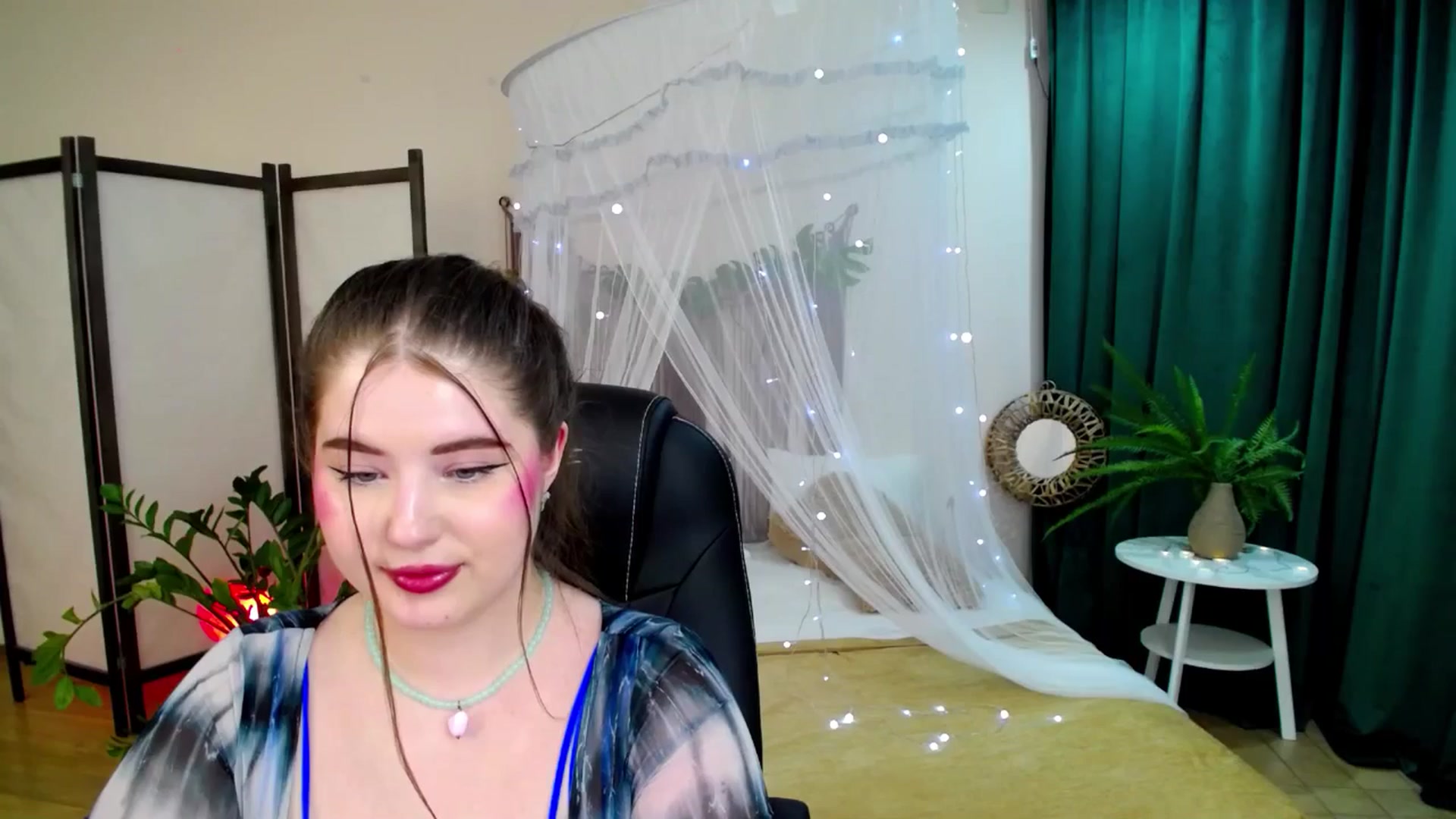 Gallery image thumbnail from AdmireMyEyes's myfreecams stream on, 06/05/2025, 09:49 image 5 of 20