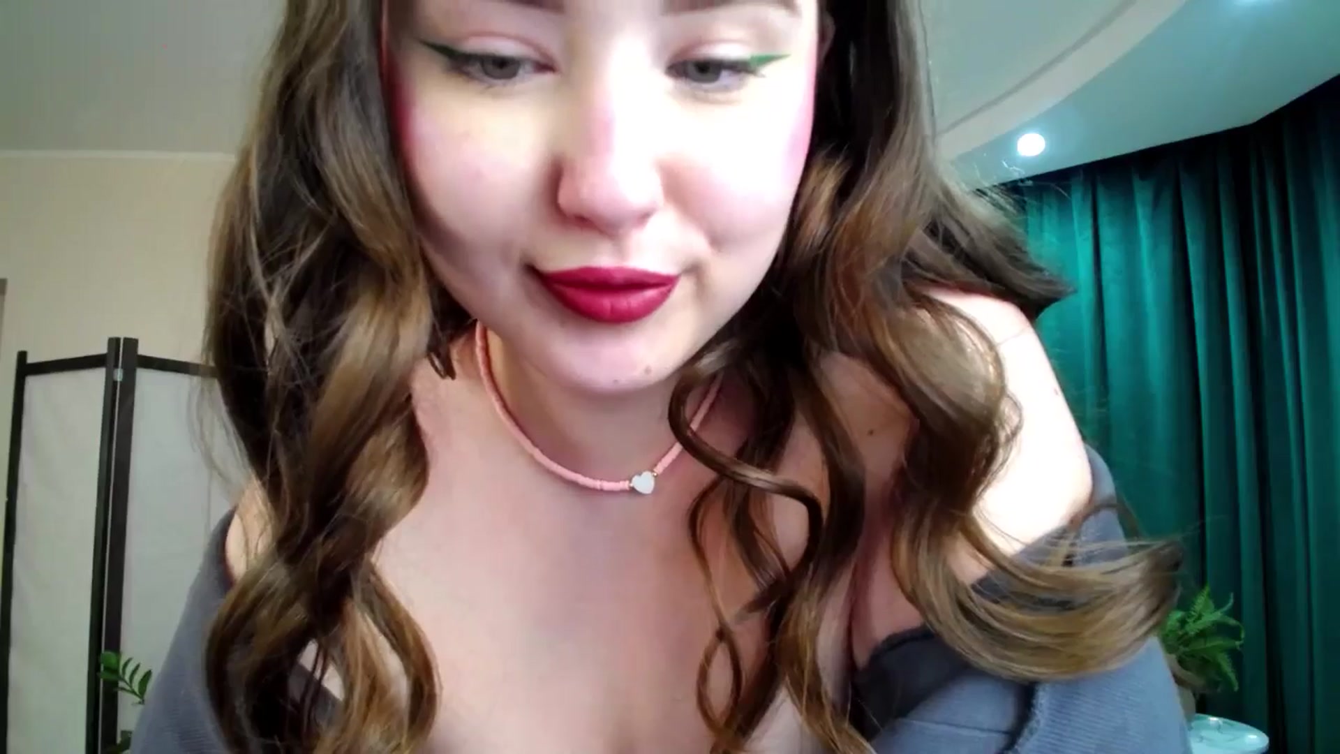 Gallery image thumbnail from AdmireMyEyes's myfreecams stream on, 06/08/2025, 07:47 image 19 of 20