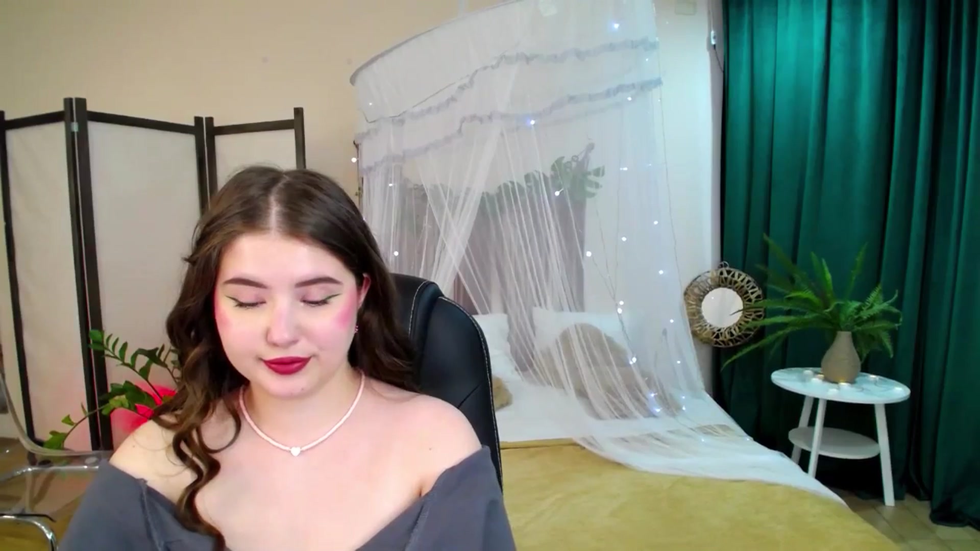 Gallery image thumbnail from AdmireMyEyes's myfreecams stream on, 06/08/2025, 07:47 image 9 of 20