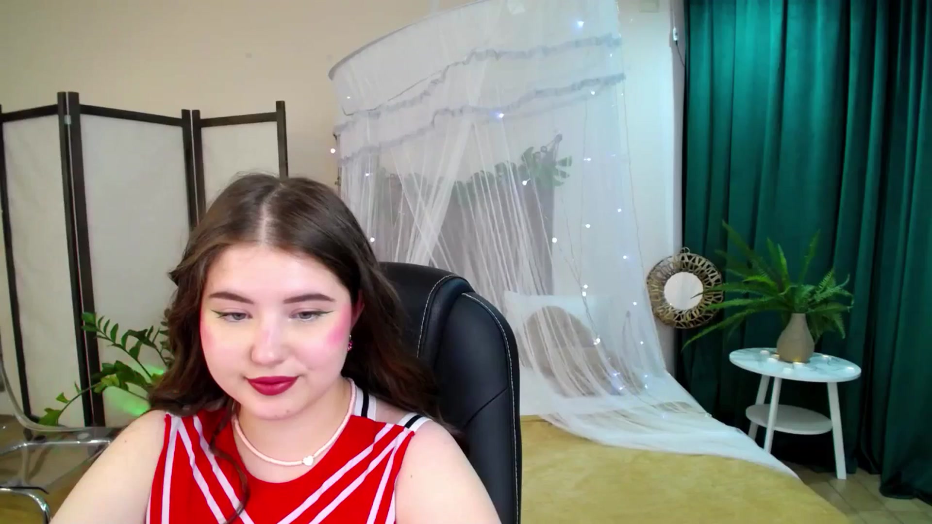 Gallery image thumbnail from AdmireMyEyes's myfreecams stream on, 06/08/2025, 08:23 image 5 of 20
