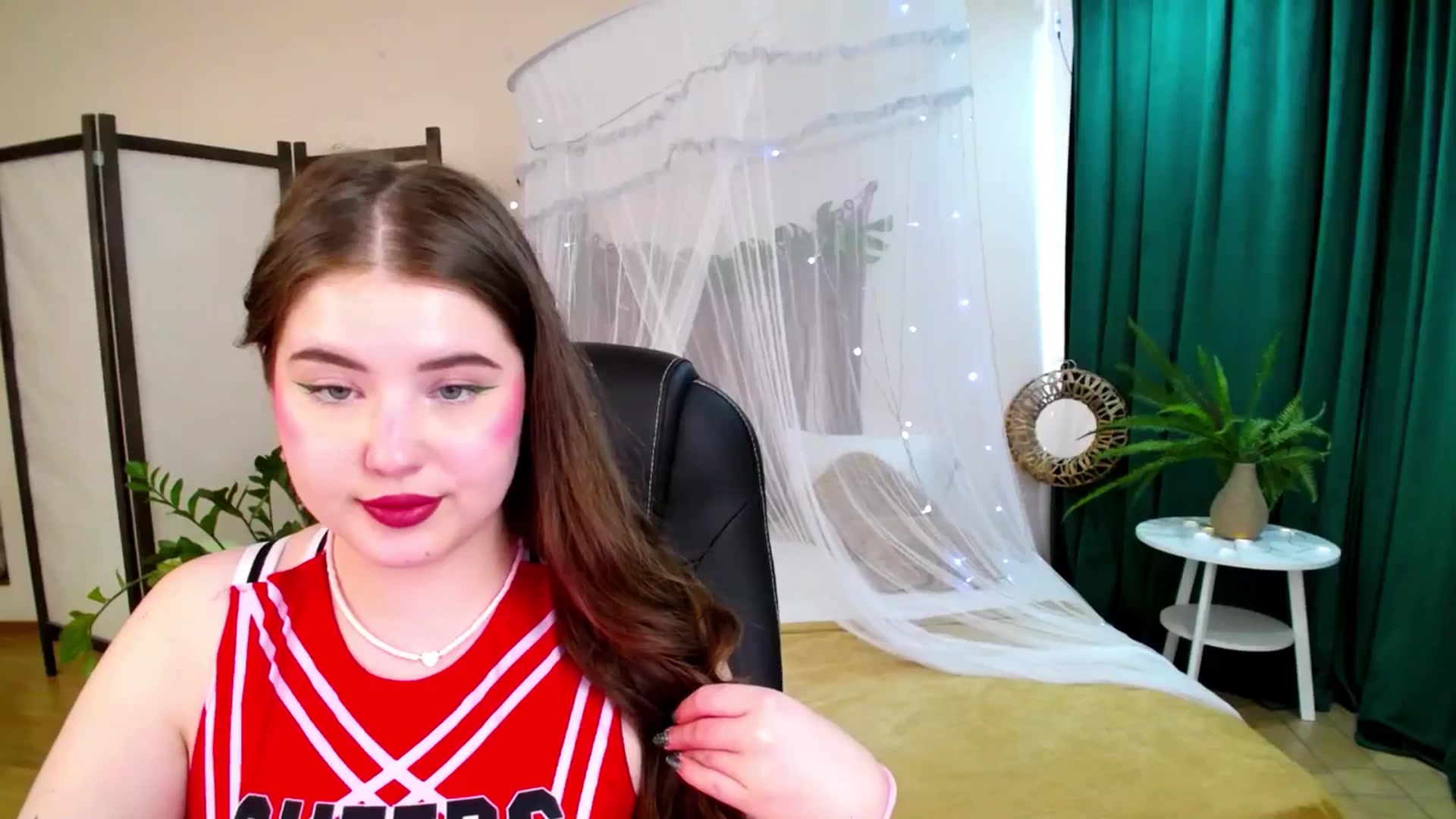 Gallery image thumbnail from AdmireMyEyes's myfreecams stream on, 06/08/2025, 10:29 image 14 of 20