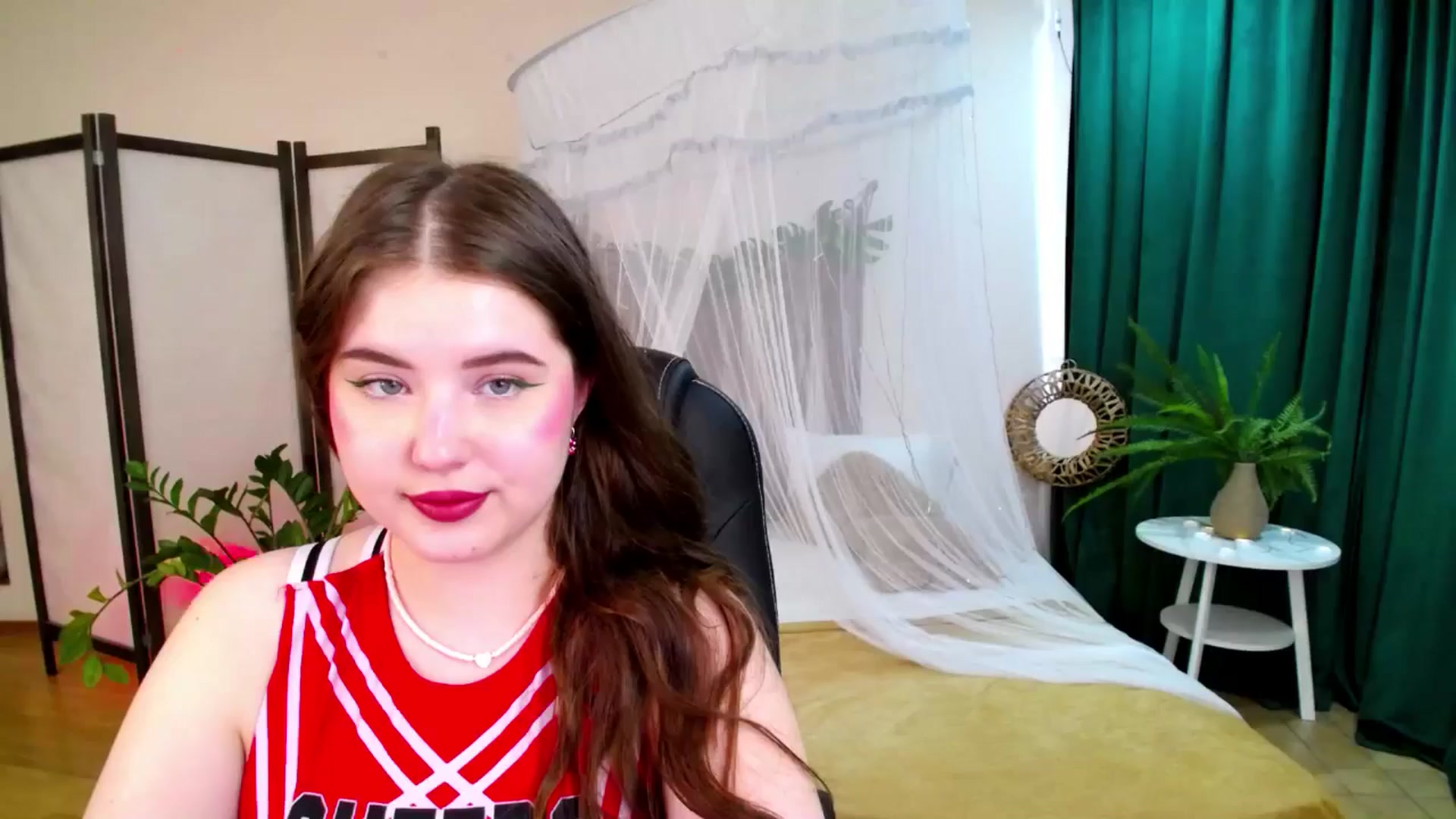Gallery image thumbnail from AdmireMyEyes's myfreecams stream on, 06/08/2025, 10:29 image 10 of 20