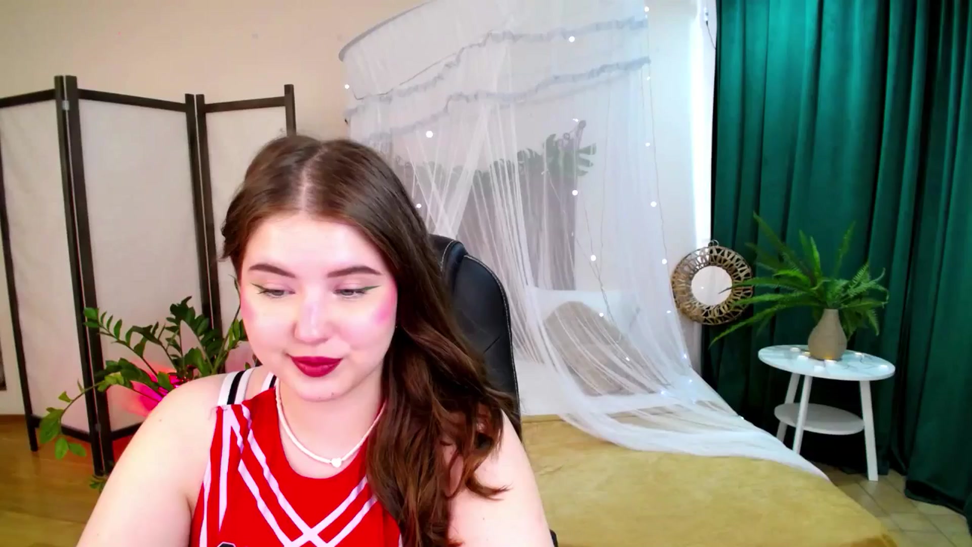 Gallery image thumbnail from AdmireMyEyes's myfreecams stream on, 06/08/2025, 10:29 image 16 of 20