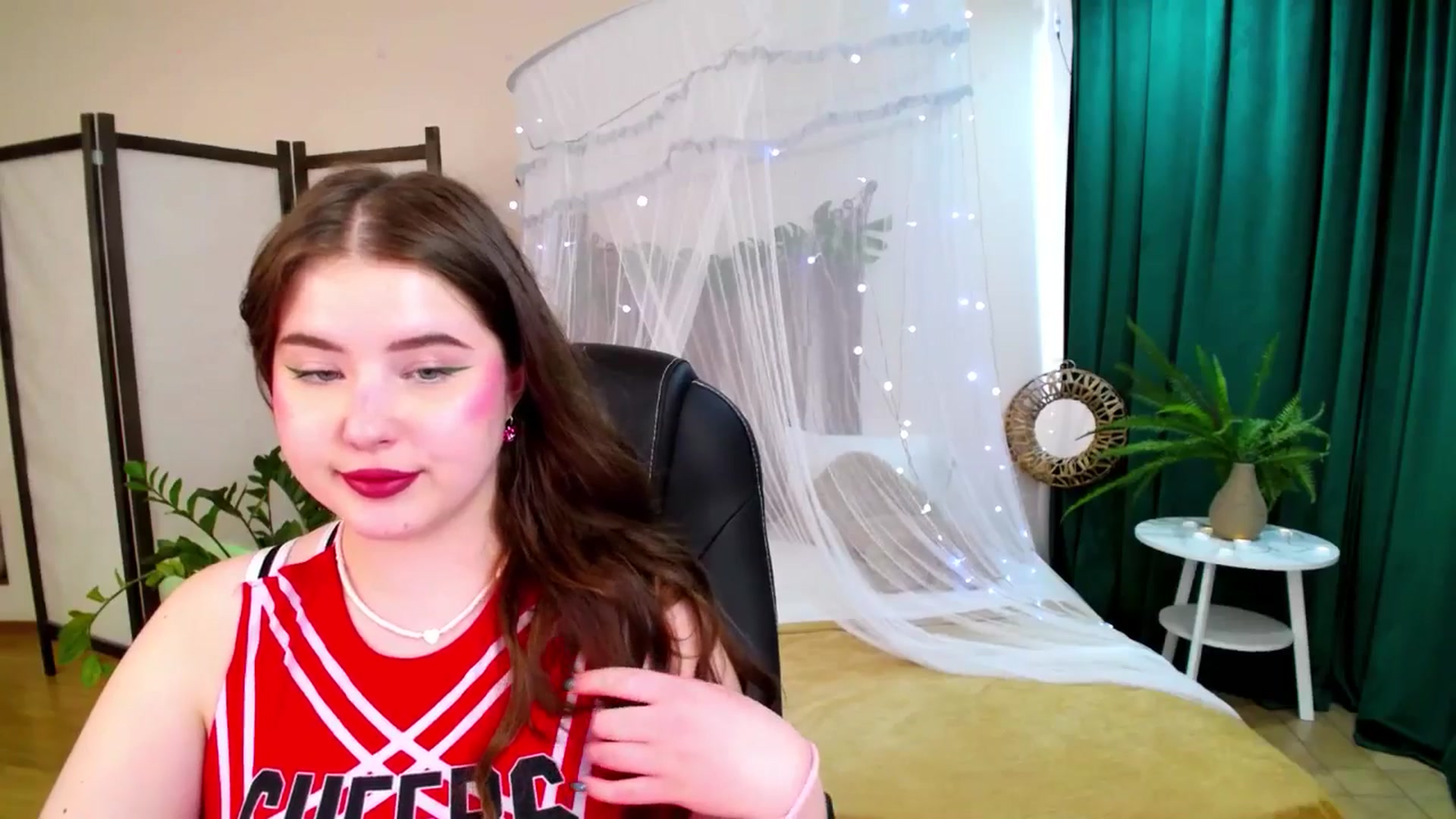 Gallery image thumbnail from AdmireMyEyes's myfreecams stream on, 06/08/2025, 10:29 image 9 of 20