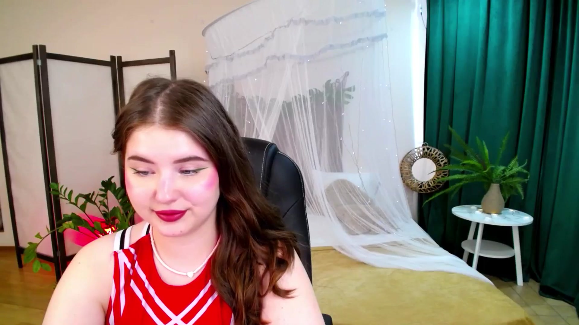 Gallery image thumbnail from AdmireMyEyes's myfreecams stream on, 06/08/2025, 10:29 image 17 of 20