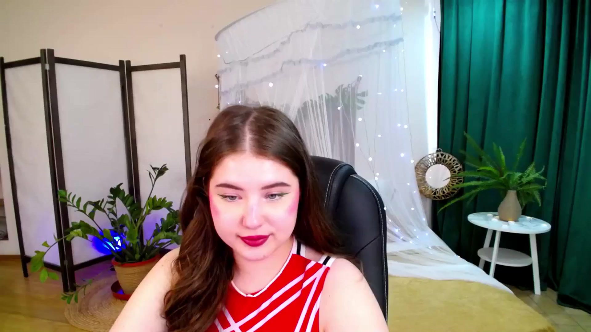 Gallery image thumbnail from AdmireMyEyes's myfreecams stream on, 06/08/2025, 10:29 image 1 of 20