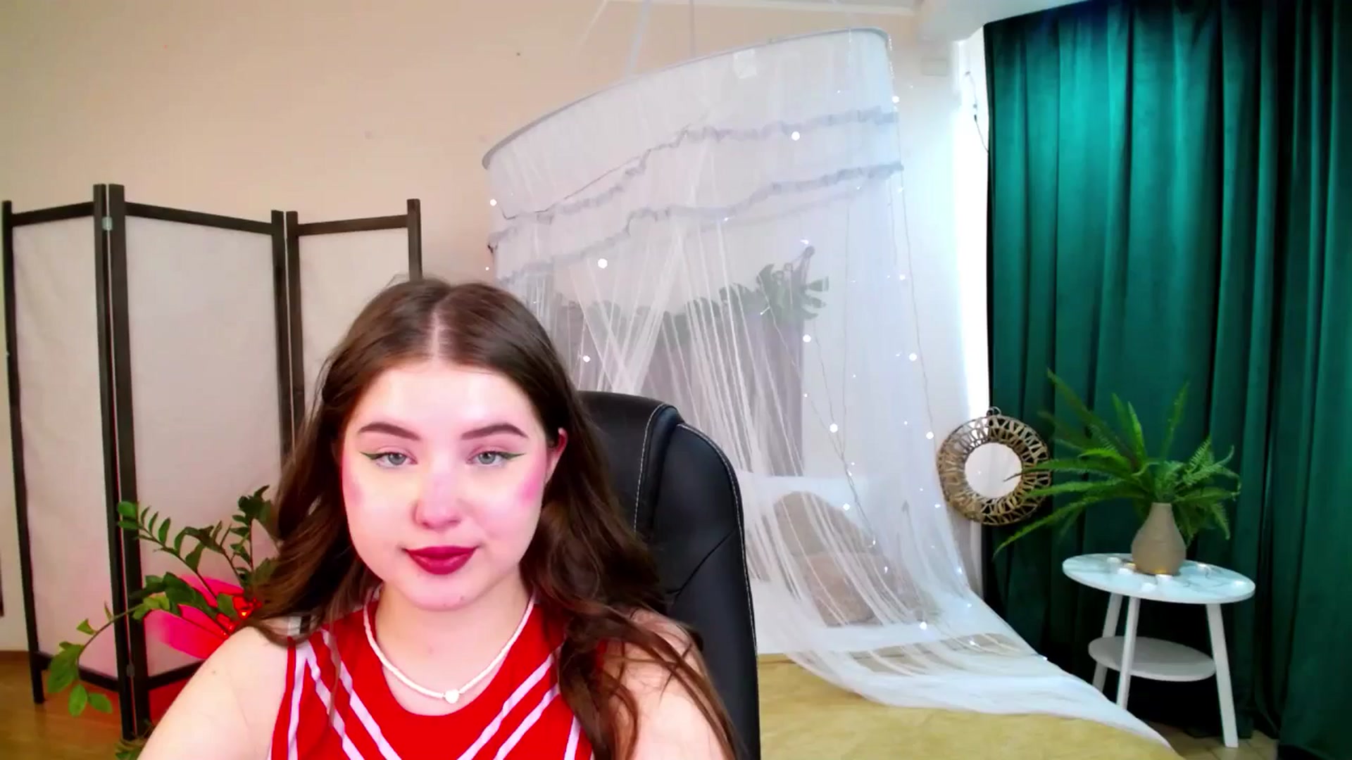Gallery image thumbnail from AdmireMyEyes's myfreecams stream on, 06/08/2025, 11:25 image 20 of 20