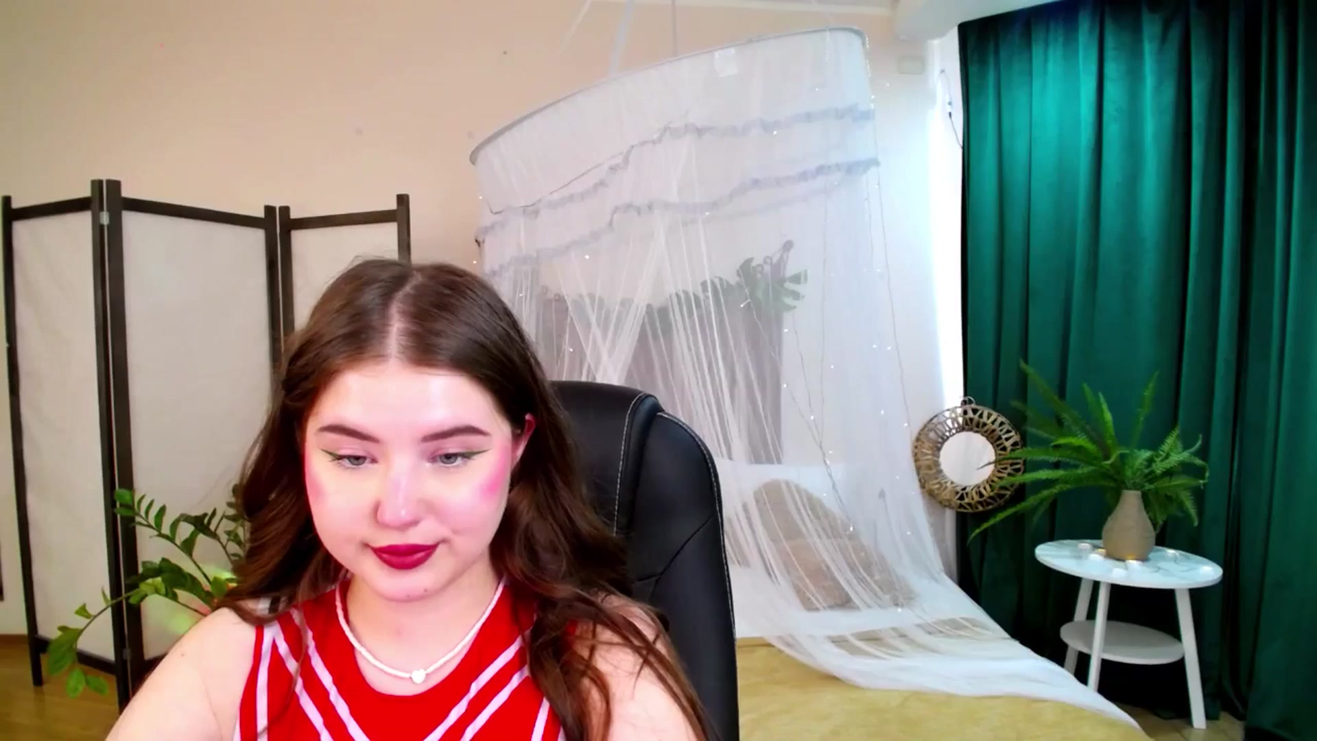 Gallery image thumbnail from AdmireMyEyes's myfreecams stream on, 06/08/2025, 11:25 image 19 of 20