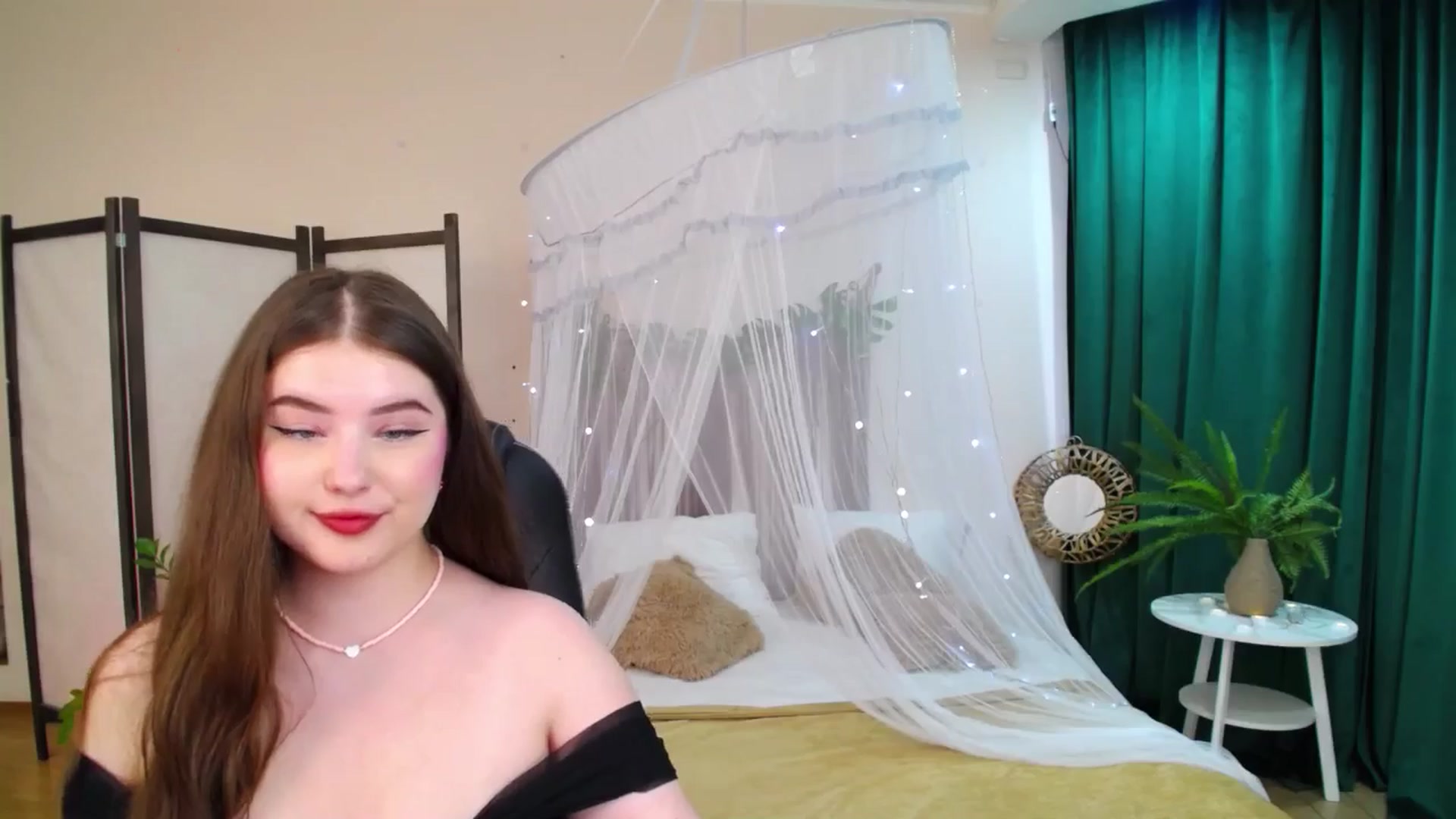 Gallery image thumbnail from AdmireMyEyes's myfreecams stream on, 06/10/2025, 07:13 image 7 of 20