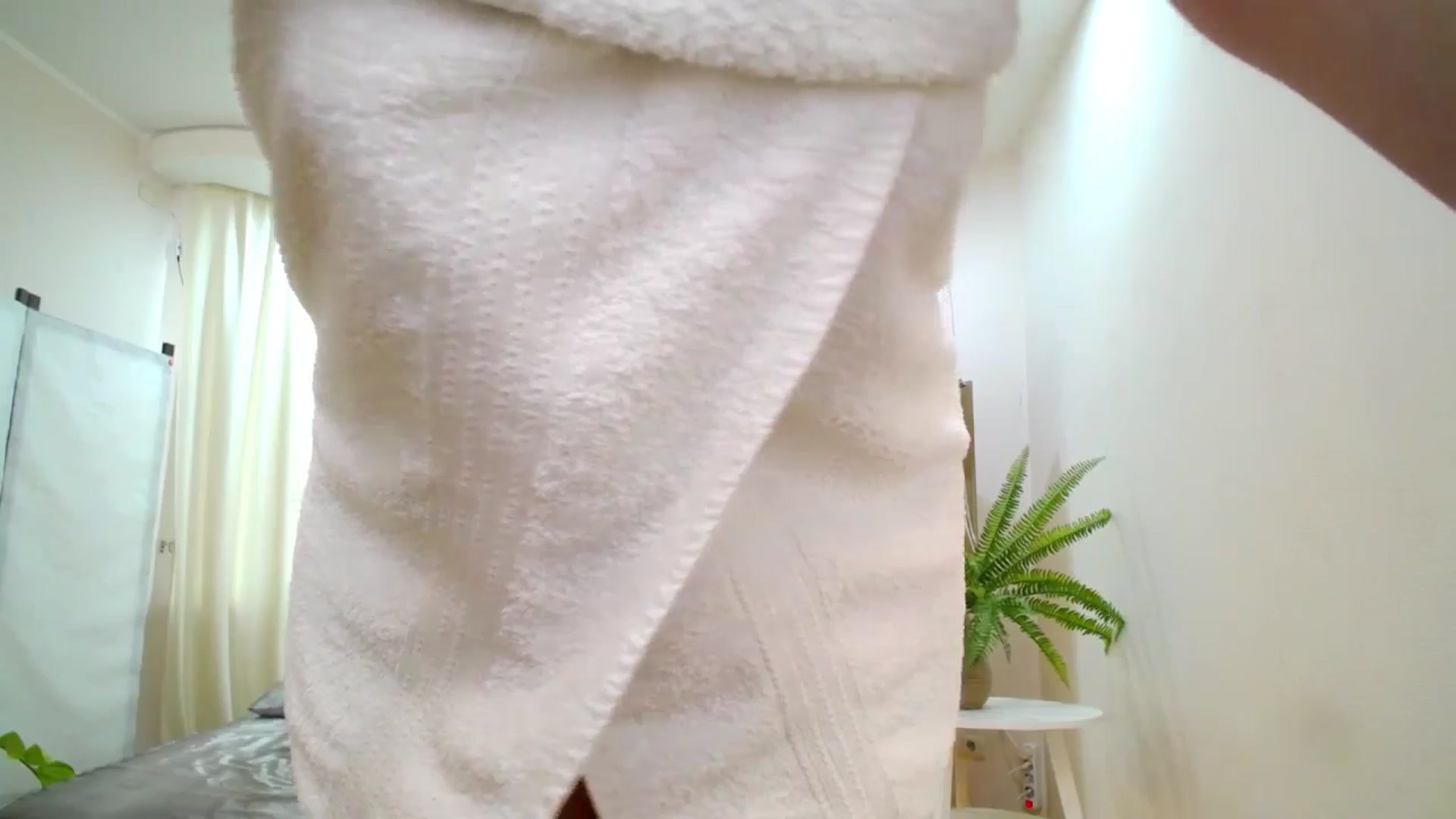 Gallery image thumbnail from AdmireMyEyes's myfreecams stream on, 06/17/2025, 06:36 image 17 of 20