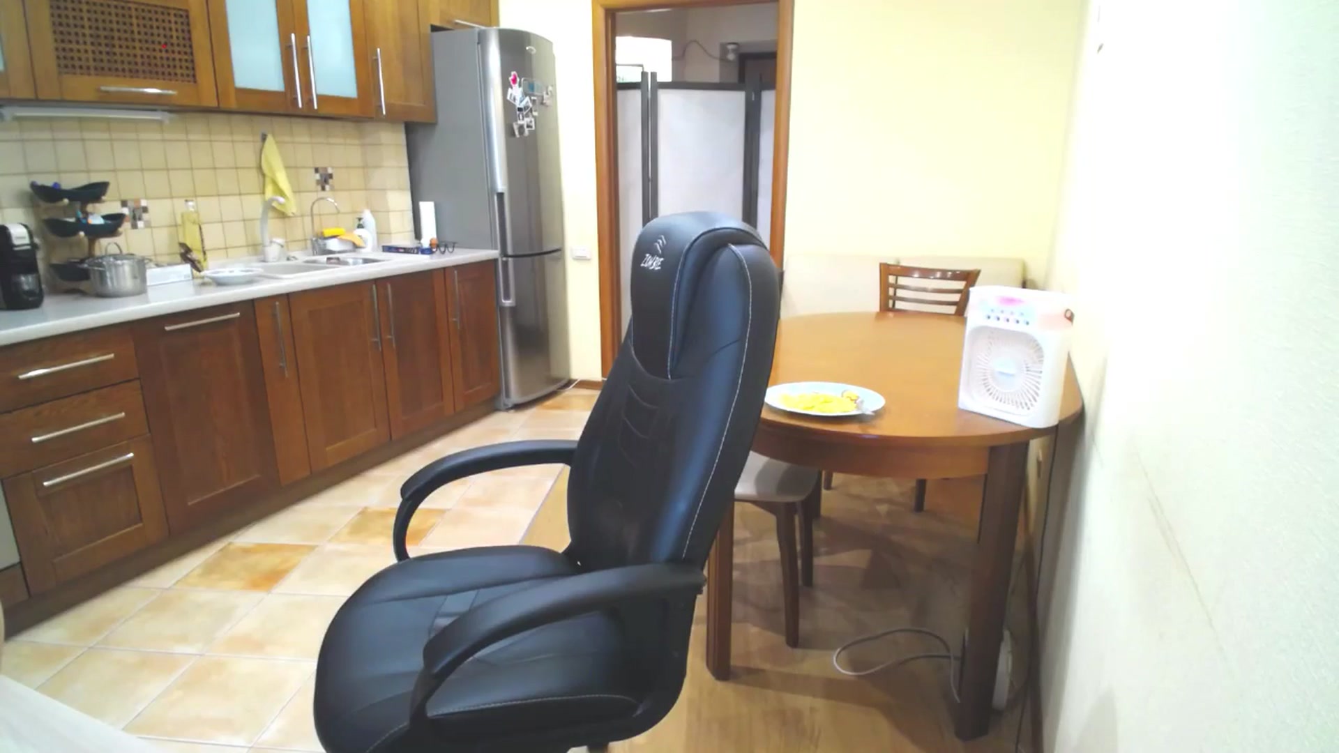 Gallery image thumbnail from AdmireMyEyes's myfreecams stream on, 06/18/2025, 09:48 image 10 of 20