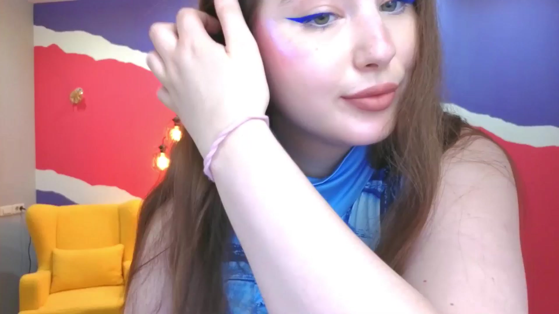Gallery image thumbnail from AdmireMyEyes's myfreecams stream on, 06/19/2025, 06:47 image 1 of 20