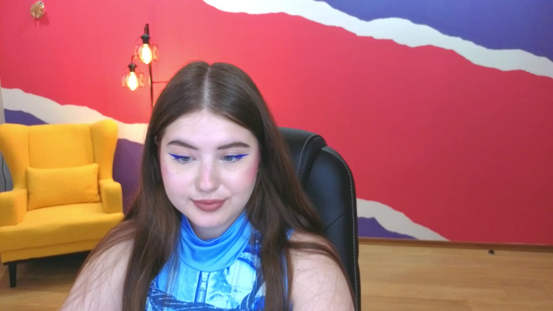 Gallery image thumbnail from AdmireMyEyes's myfreecams stream on, 06/19/2025, 07:47 image 16 of 20