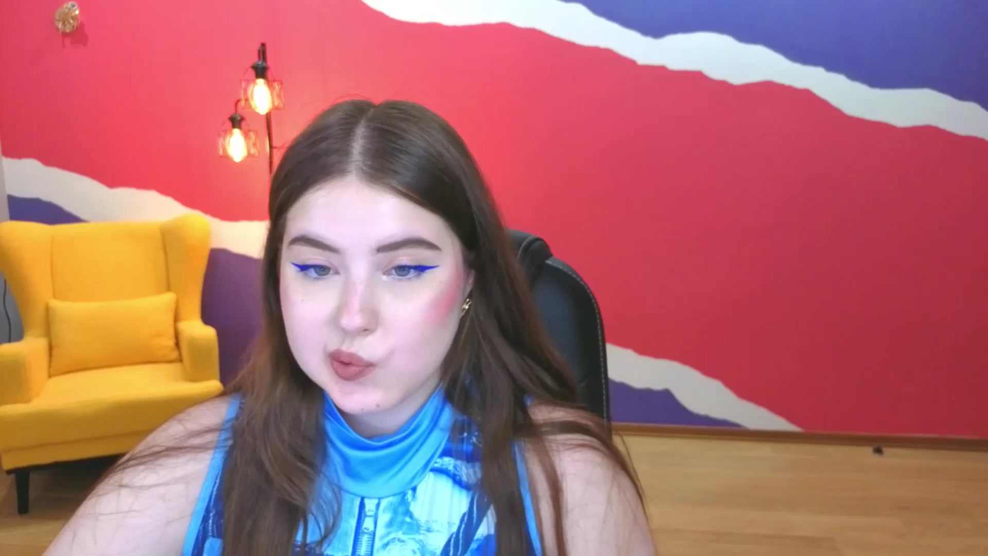 Gallery image thumbnail from AdmireMyEyes's myfreecams stream on, 06/19/2025, 07:47 image 14 of 20