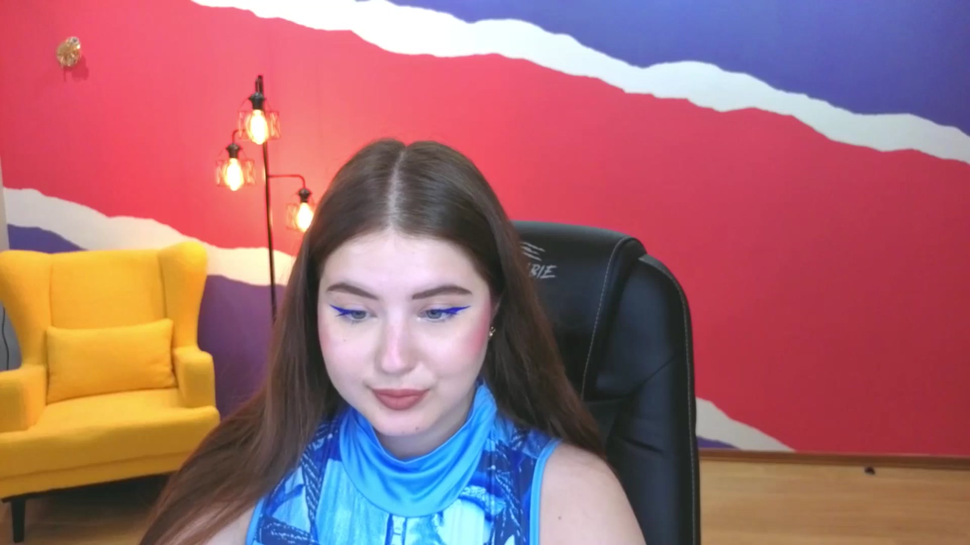 Gallery image thumbnail from AdmireMyEyes's myfreecams stream on, 06/19/2025, 07:47 image 2 of 20
